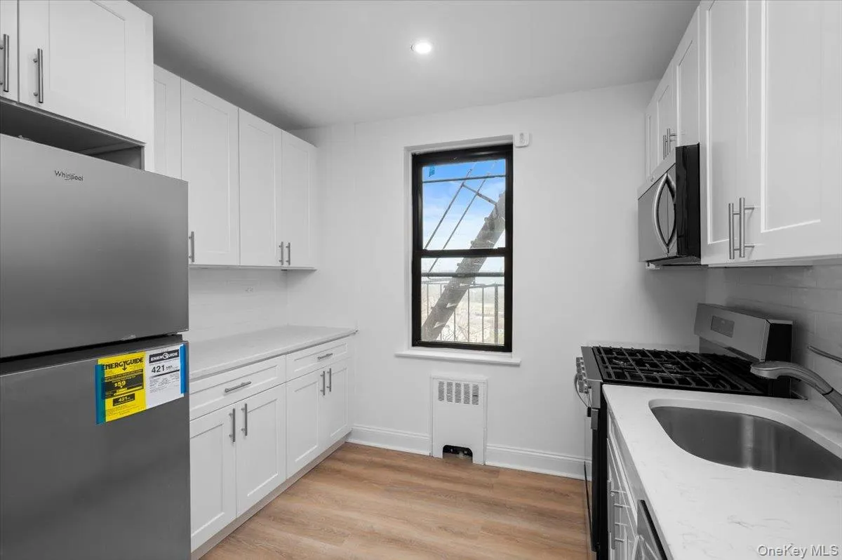 3840 Greystone Avenue, New York, NY, 1 Bedroom Bedrooms, 4 Rooms Rooms,1 BathroomBathrooms,Residential,For Rent,Greystone,0,980872 3840 Greystone Avenue, New York, NY, 1 Bedroom Bedrooms, 4 Rooms Rooms,1 BathroomBathrooms,Residential,For Rent,Greystone,0,980872