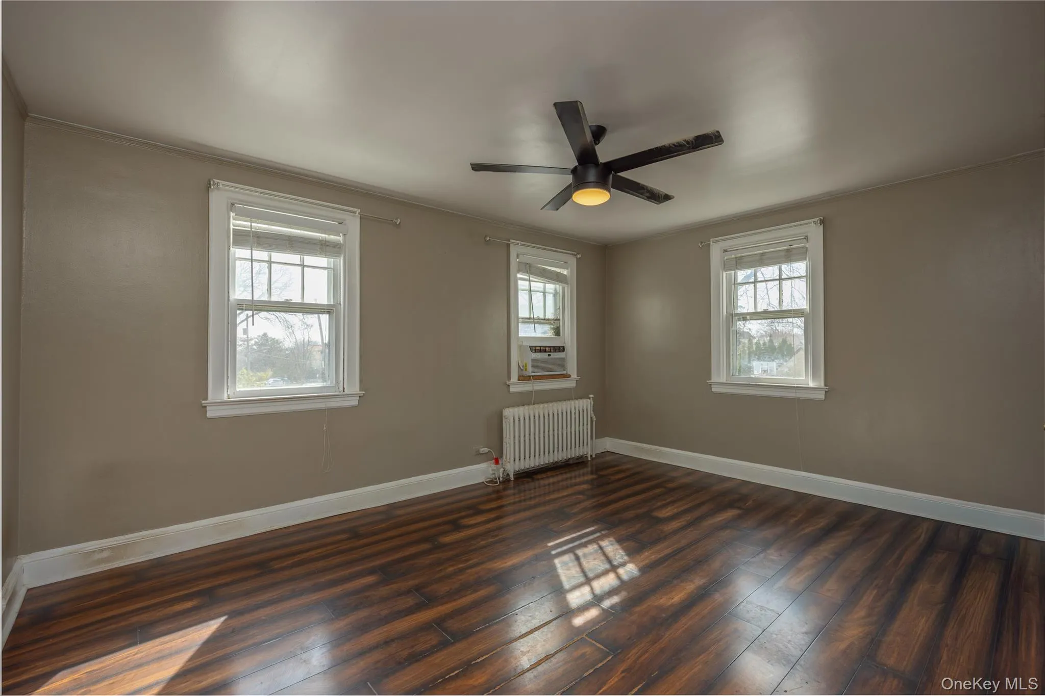 154 Bell Road, Scarsdale, NY, 3 Bedrooms Bedrooms, 7 Rooms Rooms,2 BathroomsBathrooms,Residential Lease,For Rent,Bell,0,980876 154 Bell Road, Scarsdale, NY, 3 Bedrooms Bedrooms, 7 Rooms Rooms,2 BathroomsBathrooms,Residential Lease,For Rent,Bell,0,980876