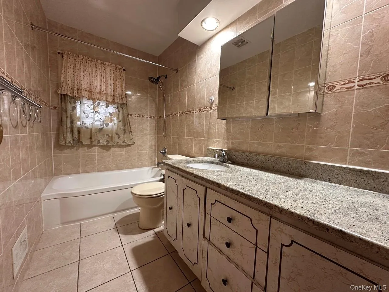 20030 39th Avenue, New York, NY, 3 Bedrooms Bedrooms, 7 Rooms Rooms,1 BathroomBathrooms,Residential,For Rent,39th,0,980877 20030 39th Avenue, New York, NY, 3 Bedrooms Bedrooms, 7 Rooms Rooms,1 BathroomBathrooms,Residential,For Rent,39th,0,980877