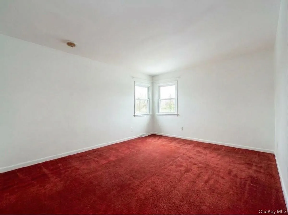 20030 39th Avenue, New York, NY, 3 Bedrooms Bedrooms, 7 Rooms Rooms,1 BathroomBathrooms,Residential,For Rent,39th,0,980877 20030 39th Avenue, New York, NY, 3 Bedrooms Bedrooms, 7 Rooms Rooms,1 BathroomBathrooms,Residential,For Rent,39th,0,980877