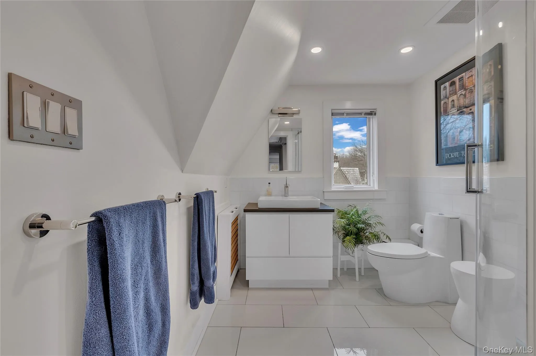 42 Tanglewylde Avenue, Eastchester, NY, 4 Bedrooms Bedrooms, 8 Rooms Rooms,3 BathroomsBathrooms,Residential Lease,For Rent,Tanglewylde,0,980896 42 Tanglewylde Avenue, Eastchester, NY, 4 Bedrooms Bedrooms, 8 Rooms Rooms,3 BathroomsBathrooms,Residential Lease,For Rent,Tanglewylde,0,980896