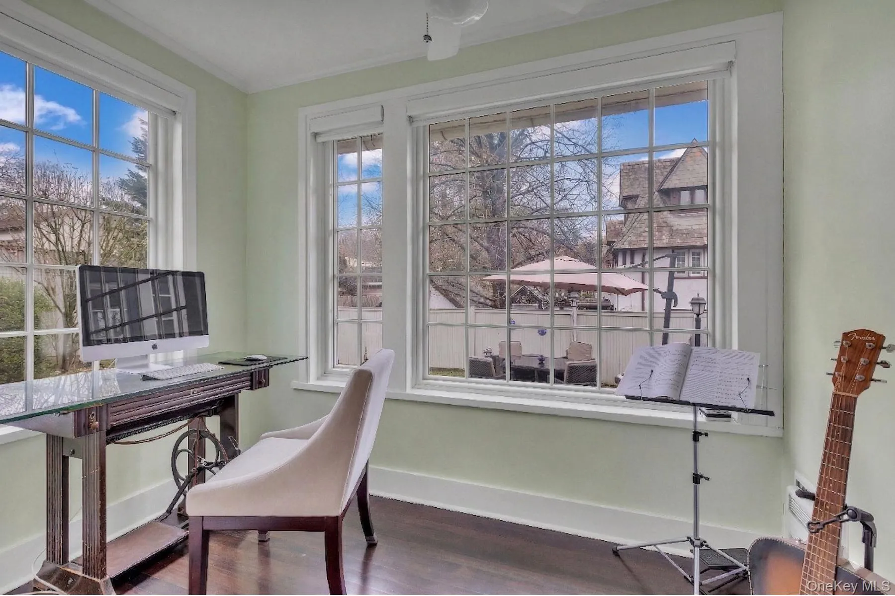 42 Tanglewylde Avenue, Eastchester, NY, 4 Bedrooms Bedrooms, 8 Rooms Rooms,3 BathroomsBathrooms,Residential Lease,For Rent,Tanglewylde,0,980896 42 Tanglewylde Avenue, Eastchester, NY, 4 Bedrooms Bedrooms, 8 Rooms Rooms,3 BathroomsBathrooms,Residential Lease,For Rent,Tanglewylde,0,980896