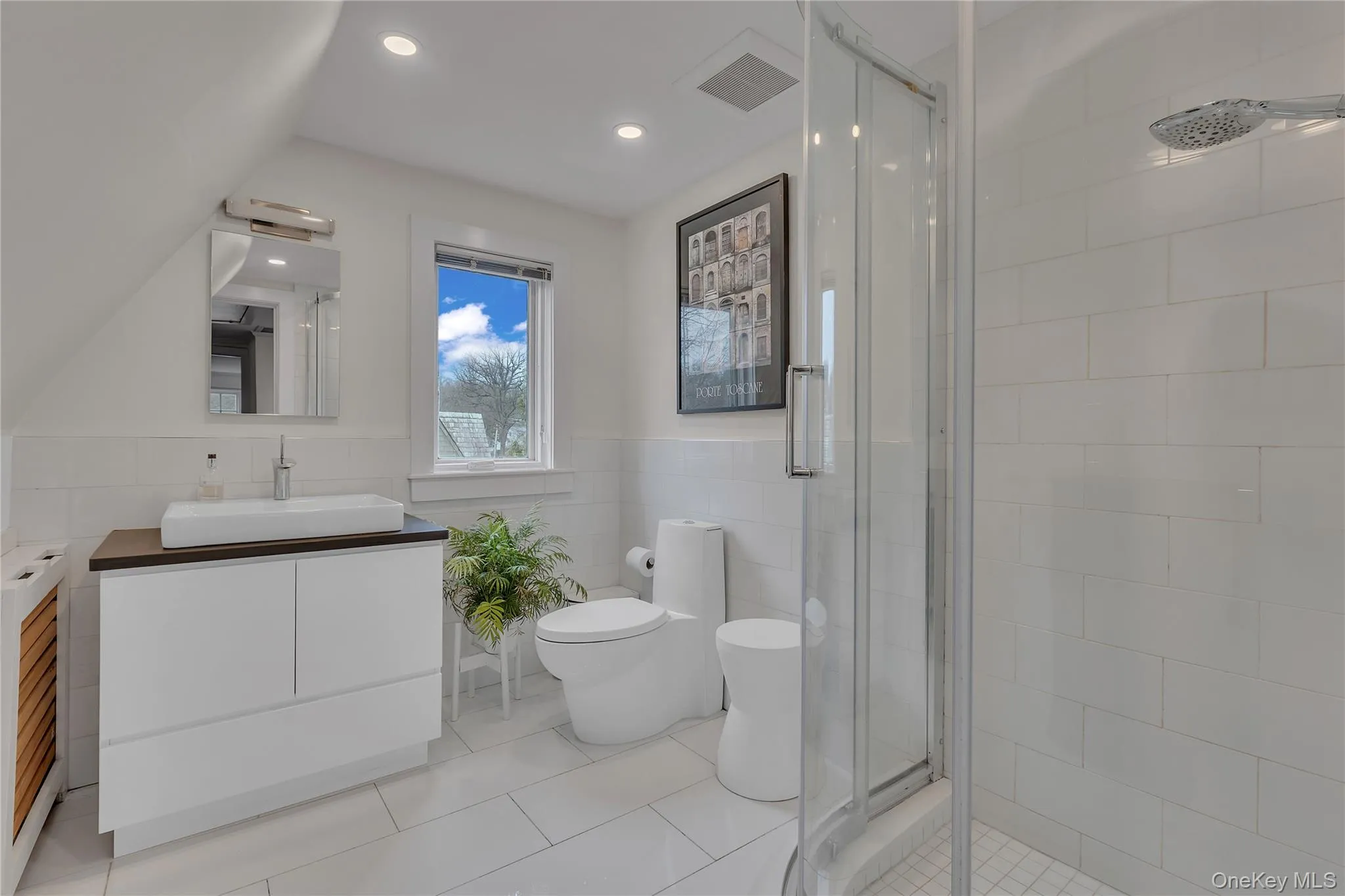 42 Tanglewylde Avenue, Eastchester, NY, 4 Bedrooms Bedrooms, 8 Rooms Rooms,3 BathroomsBathrooms,Residential Lease,For Rent,Tanglewylde,0,980896 42 Tanglewylde Avenue, Eastchester, NY, 4 Bedrooms Bedrooms, 8 Rooms Rooms,3 BathroomsBathrooms,Residential Lease,For Rent,Tanglewylde,0,980896