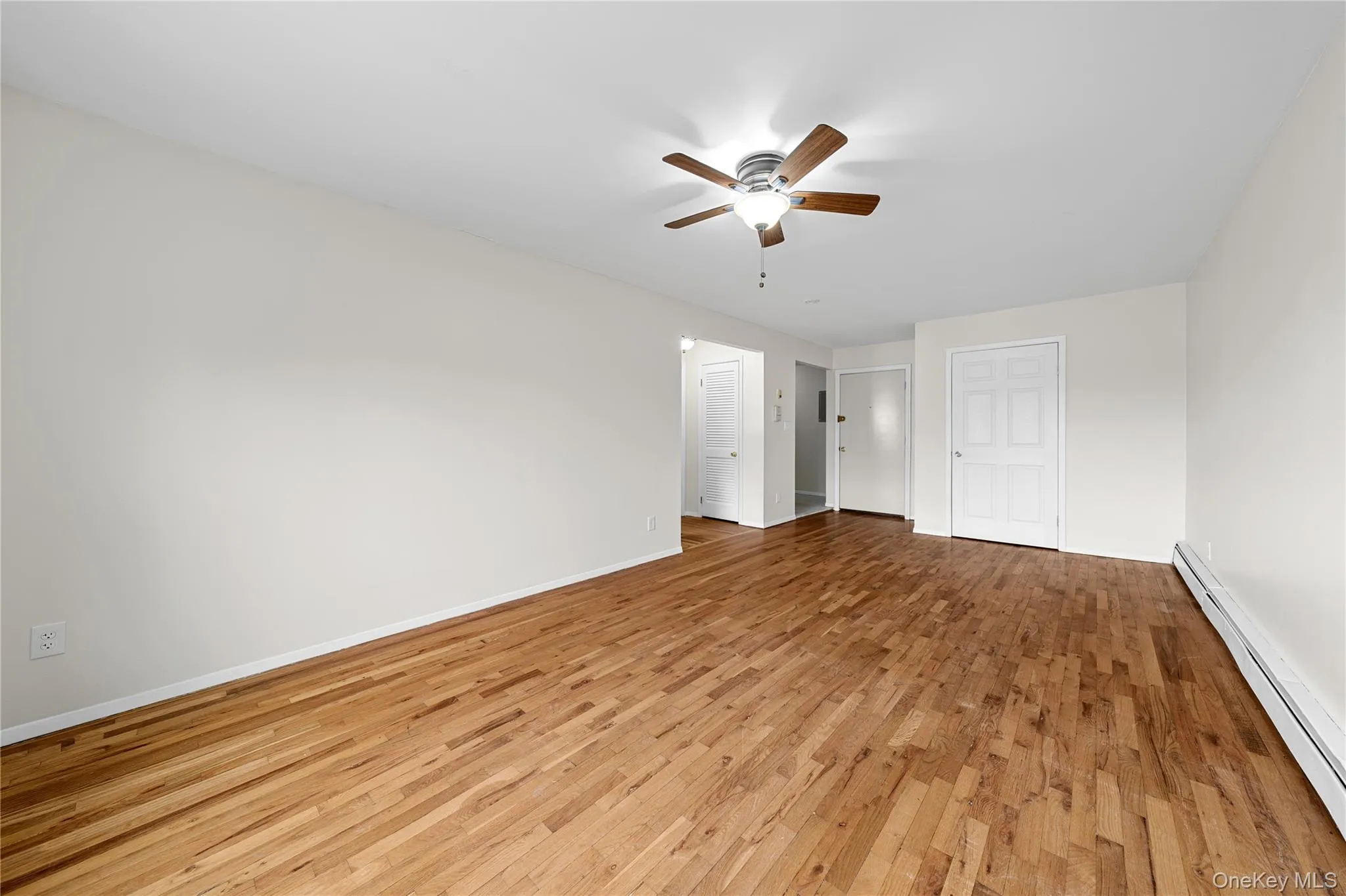 410 Jericho Turnpike, North Hempstead, NY, 1 Bedroom Bedrooms, 4 Rooms Rooms,1 BathroomBathrooms,Residential Lease,For Rent,Jericho,0,980898 410 Jericho Turnpike, North Hempstead, NY, 1 Bedroom Bedrooms, 4 Rooms Rooms,1 BathroomBathrooms,Residential Lease,For Rent,Jericho,0,980898