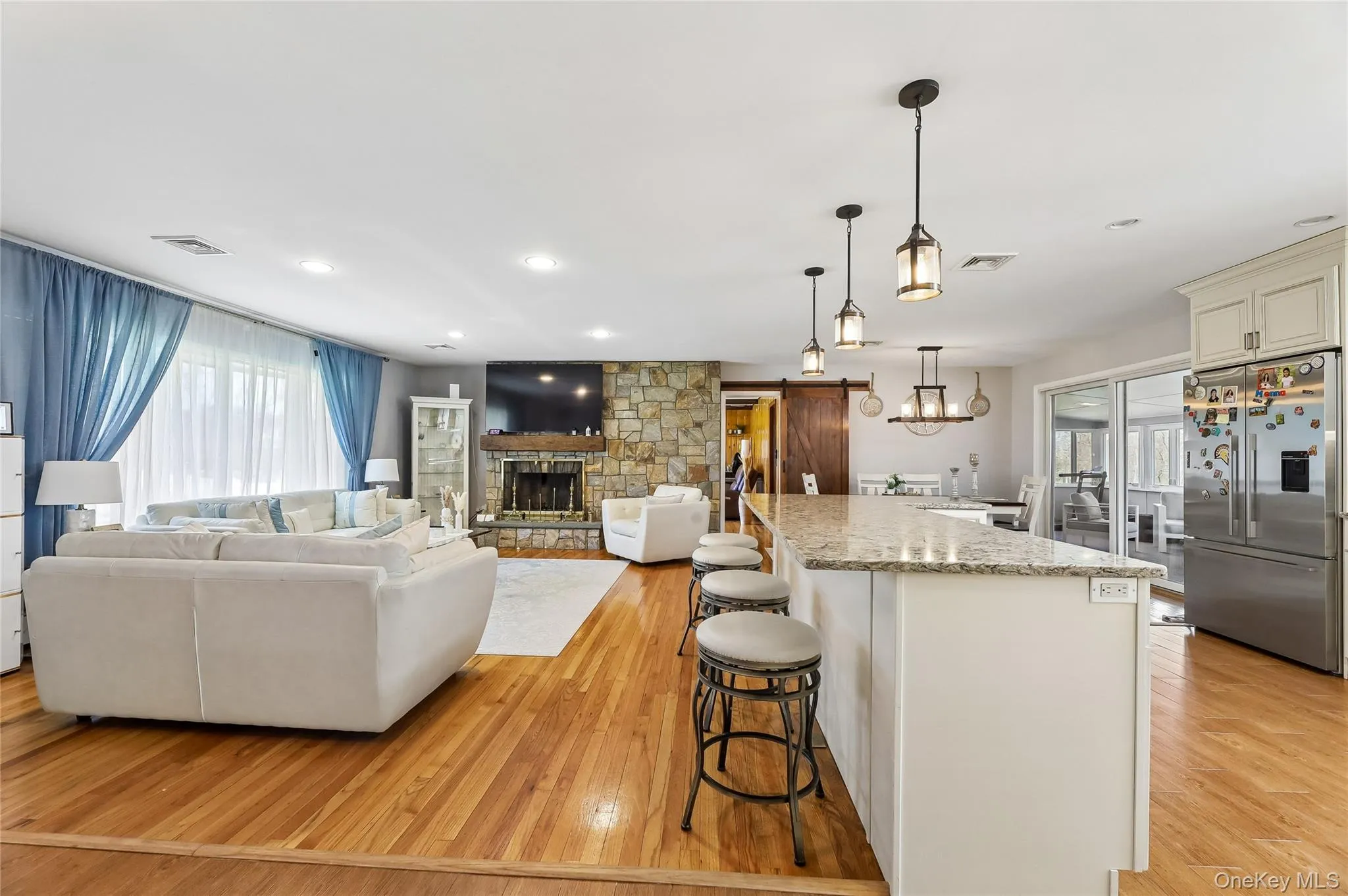 Open floor kitchen and living room. Open floor kitchen and living room.