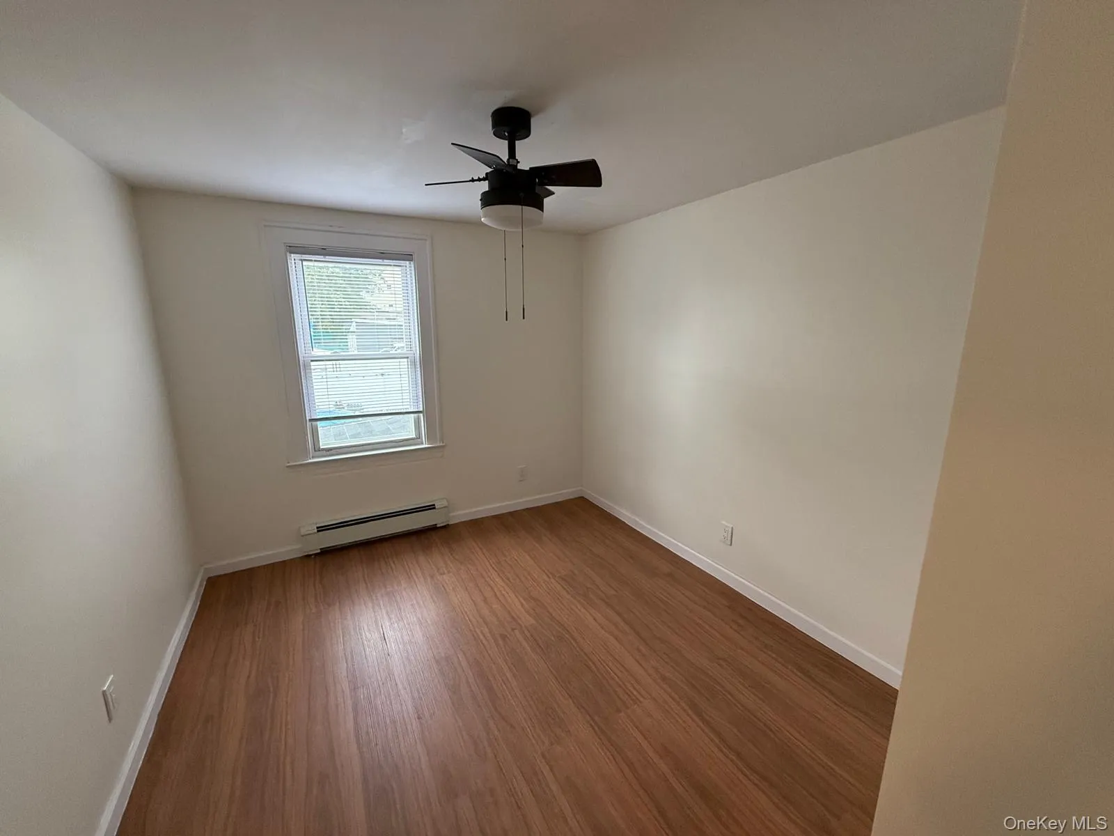 152 OLIVER AVENUE, Yonkers, NY, 3 Bedrooms Bedrooms, 6 Rooms Rooms,1 BathroomBathrooms,Residential Lease,For Rent,OLIVER AVENUE,0,980906 152 OLIVER AVENUE, Yonkers, NY, 3 Bedrooms Bedrooms, 6 Rooms Rooms,1 BathroomBathrooms,Residential Lease,For Rent,OLIVER AVENUE,0,980906