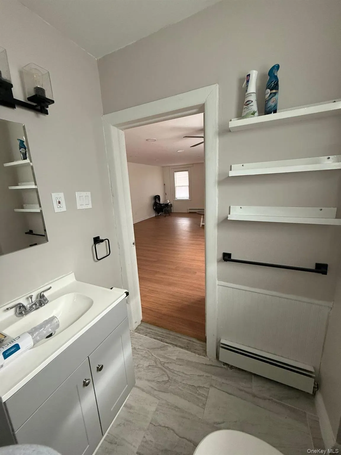 152 OLIVER AVENUE, Yonkers, NY, 3 Bedrooms Bedrooms, 6 Rooms Rooms,1 BathroomBathrooms,Residential Lease,For Rent,OLIVER AVENUE,0,980906 152 OLIVER AVENUE, Yonkers, NY, 3 Bedrooms Bedrooms, 6 Rooms Rooms,1 BathroomBathrooms,Residential Lease,For Rent,OLIVER AVENUE,0,980906