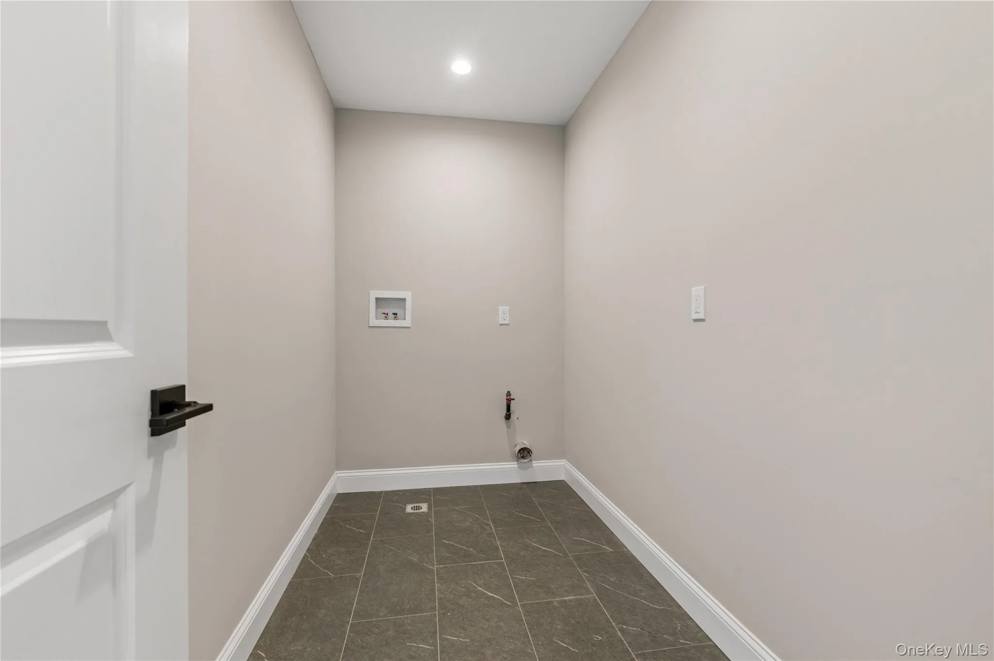 43 Barter Lane, Oyster Bay, NY, 5 Bedrooms Bedrooms, 9 Rooms Rooms,3 BathroomsBathrooms,Residential,For Rent,Barter,0,980913 43 Barter Lane, Oyster Bay, NY, 5 Bedrooms Bedrooms, 9 Rooms Rooms,3 BathroomsBathrooms,Residential,For Rent,Barter,0,980913