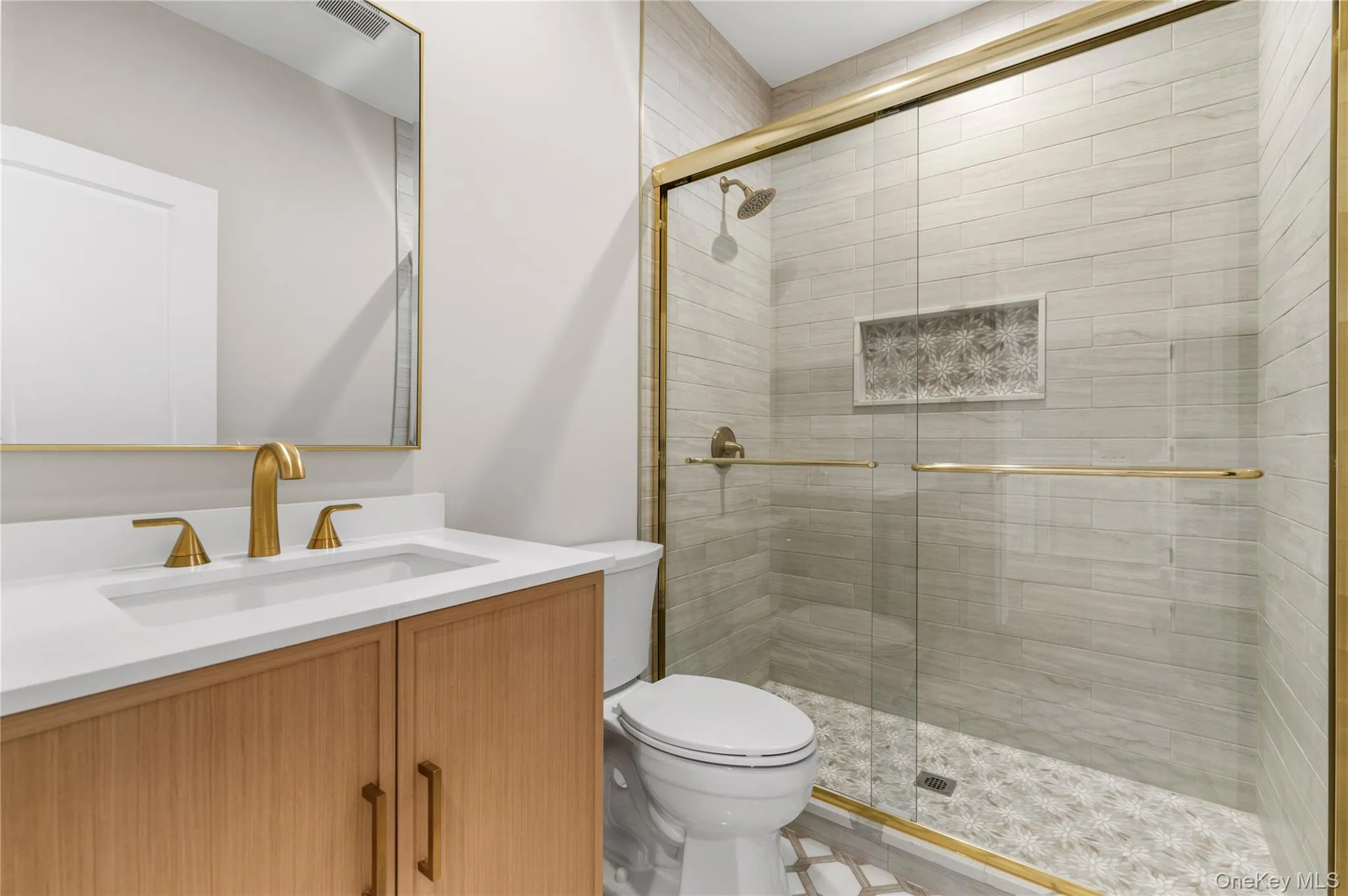 1st Floor Bathroom 1st Floor Bathroom