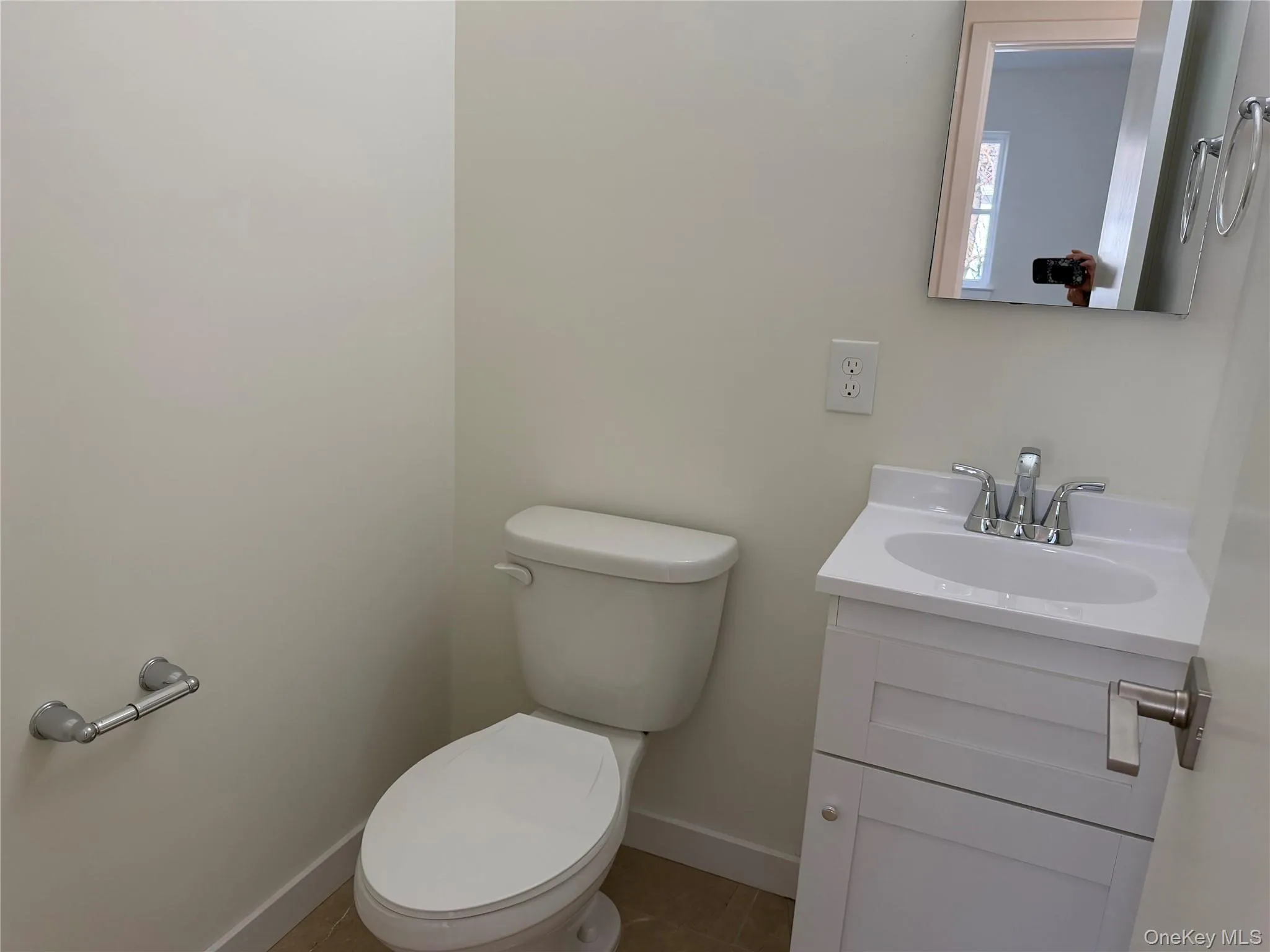 5 Colonial Drive, Wappinger, NY, 2 Bedrooms Bedrooms, 6 Rooms Rooms,1 BathroomBathrooms,Residential Lease,For Rent,Colonial,0,980916 5 Colonial Drive, Wappinger, NY, 2 Bedrooms Bedrooms, 6 Rooms Rooms,1 BathroomBathrooms,Residential Lease,For Rent,Colonial,0,980916