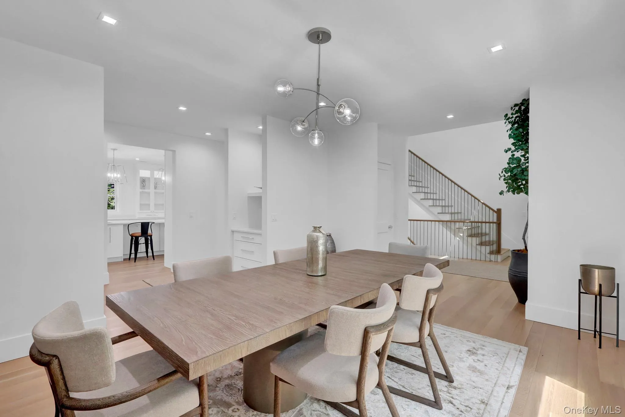 69 Jagger Lane, Southampton, New York 11977