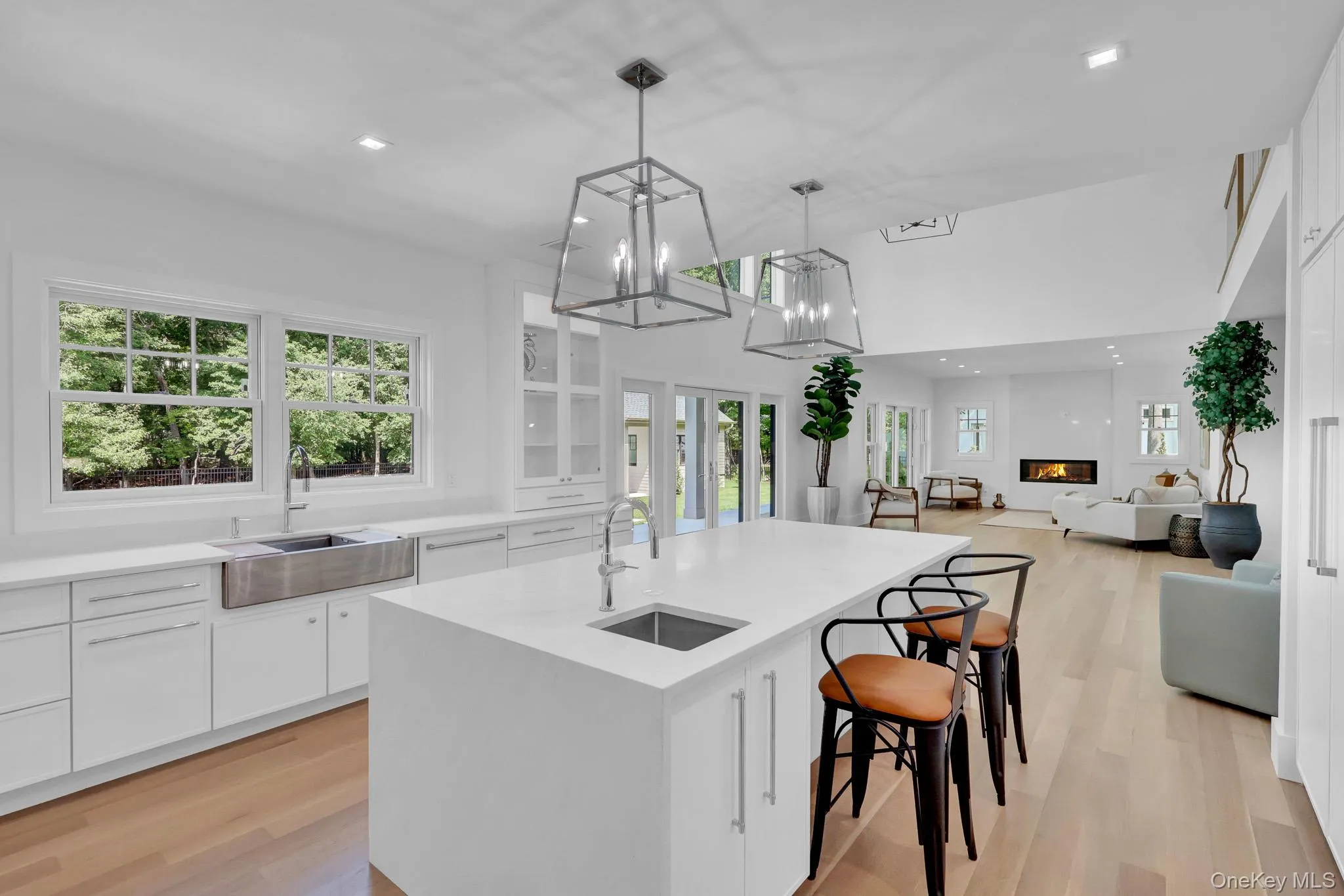 69 Jagger Lane, Southampton, New York 11977