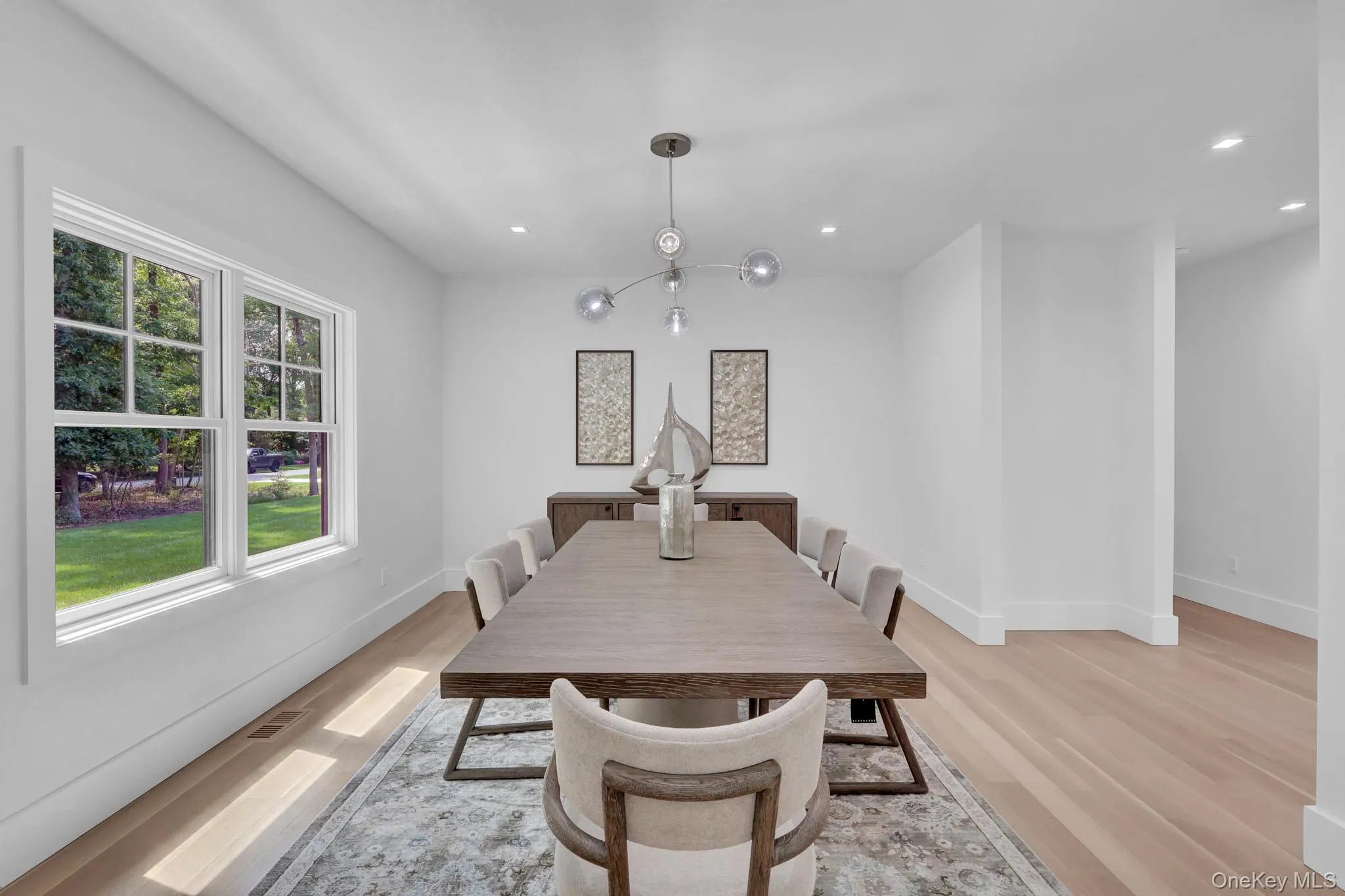 69 Jagger Lane, Southampton, New York 11977