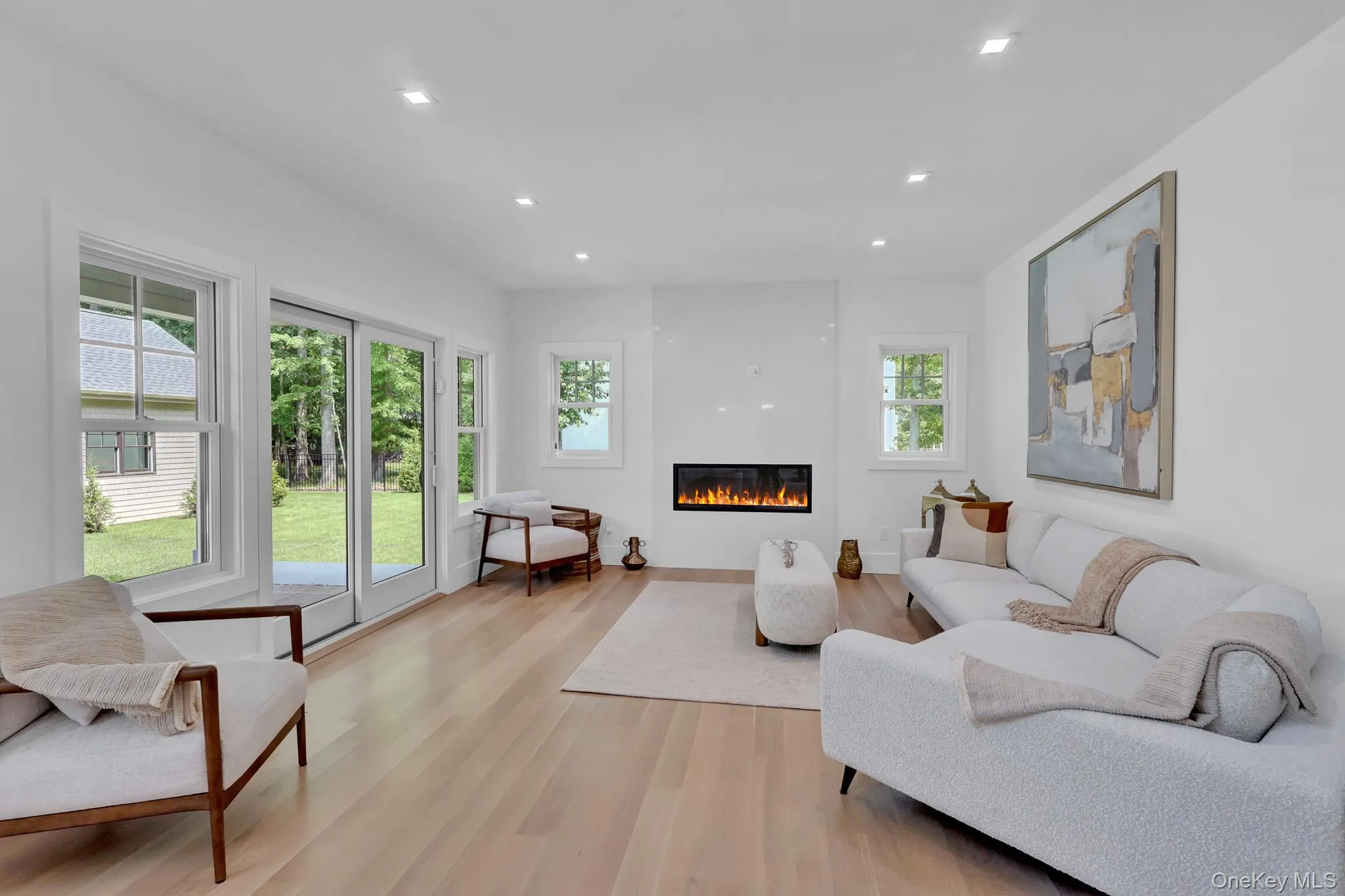 69 Jagger Lane, Southampton, New York 11977