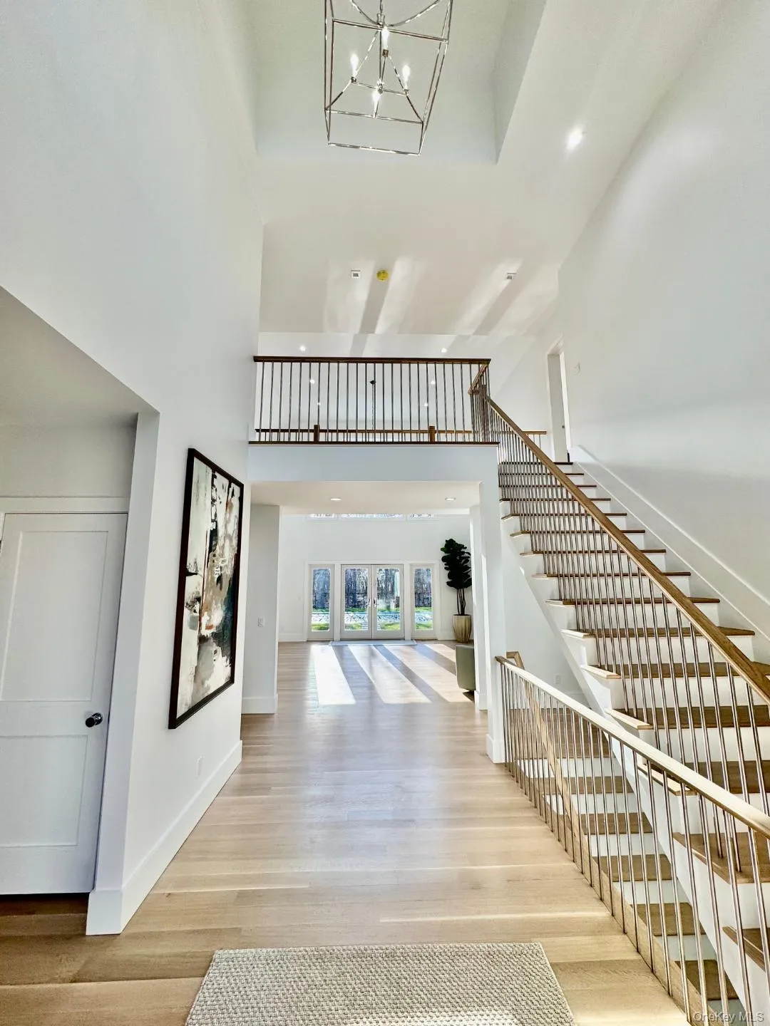 69 Jagger Lane, Southampton, New York 11977