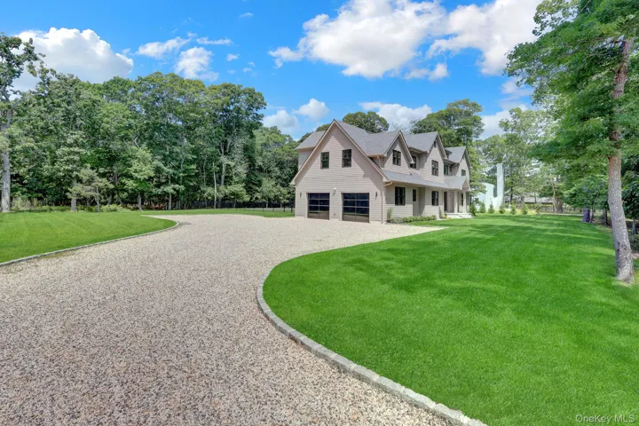69 Jagger Lane, Southampton, New York 11977