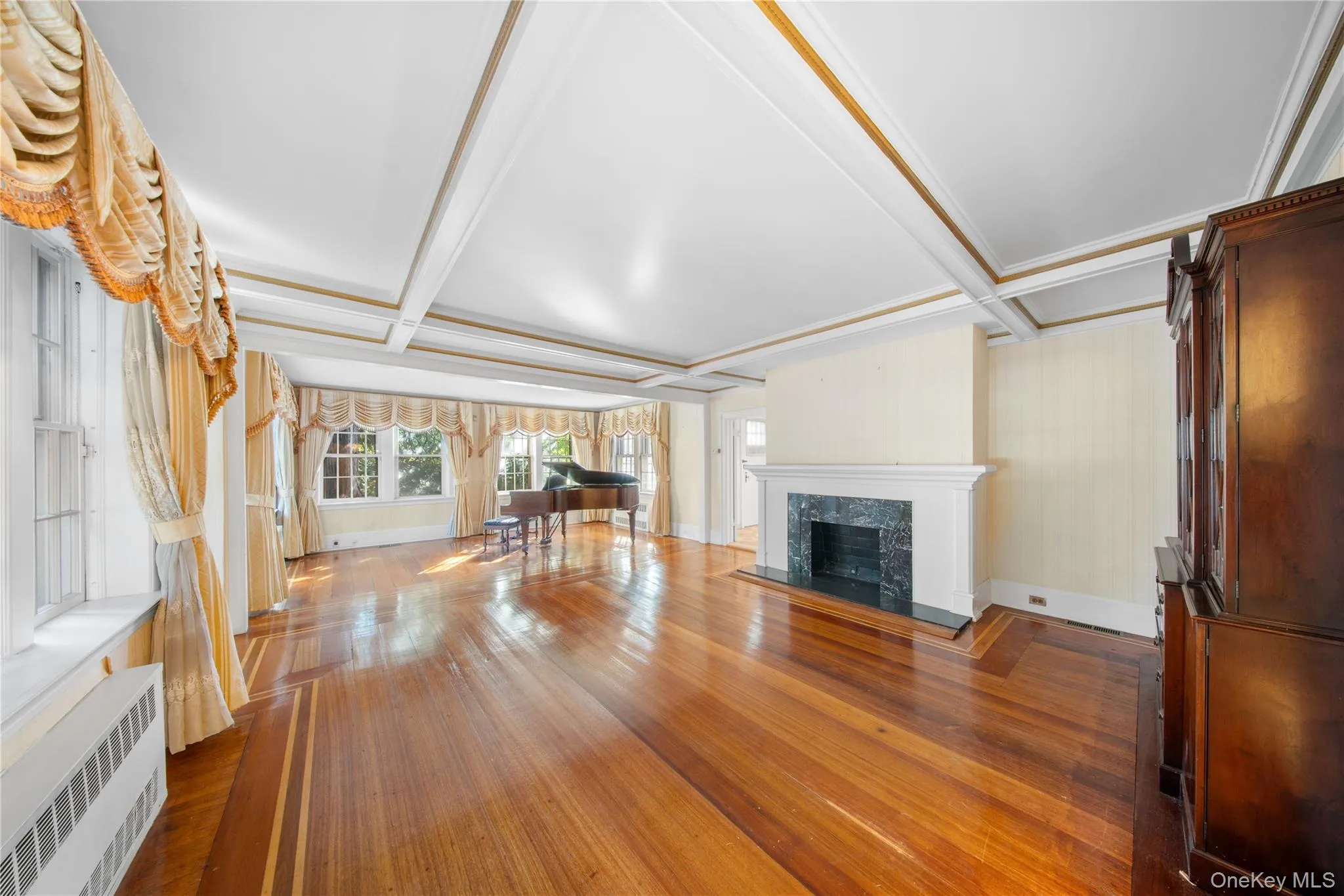 6954 Dartmouth Street, New York, NY, 6 Bedrooms Bedrooms, 12 Rooms Rooms,4 BathroomsBathrooms,Residential,For Rent,Dartmouth,0,980926 6954 Dartmouth Street, New York, NY, 6 Bedrooms Bedrooms, 12 Rooms Rooms,4 BathroomsBathrooms,Residential,For Rent,Dartmouth,0,980926