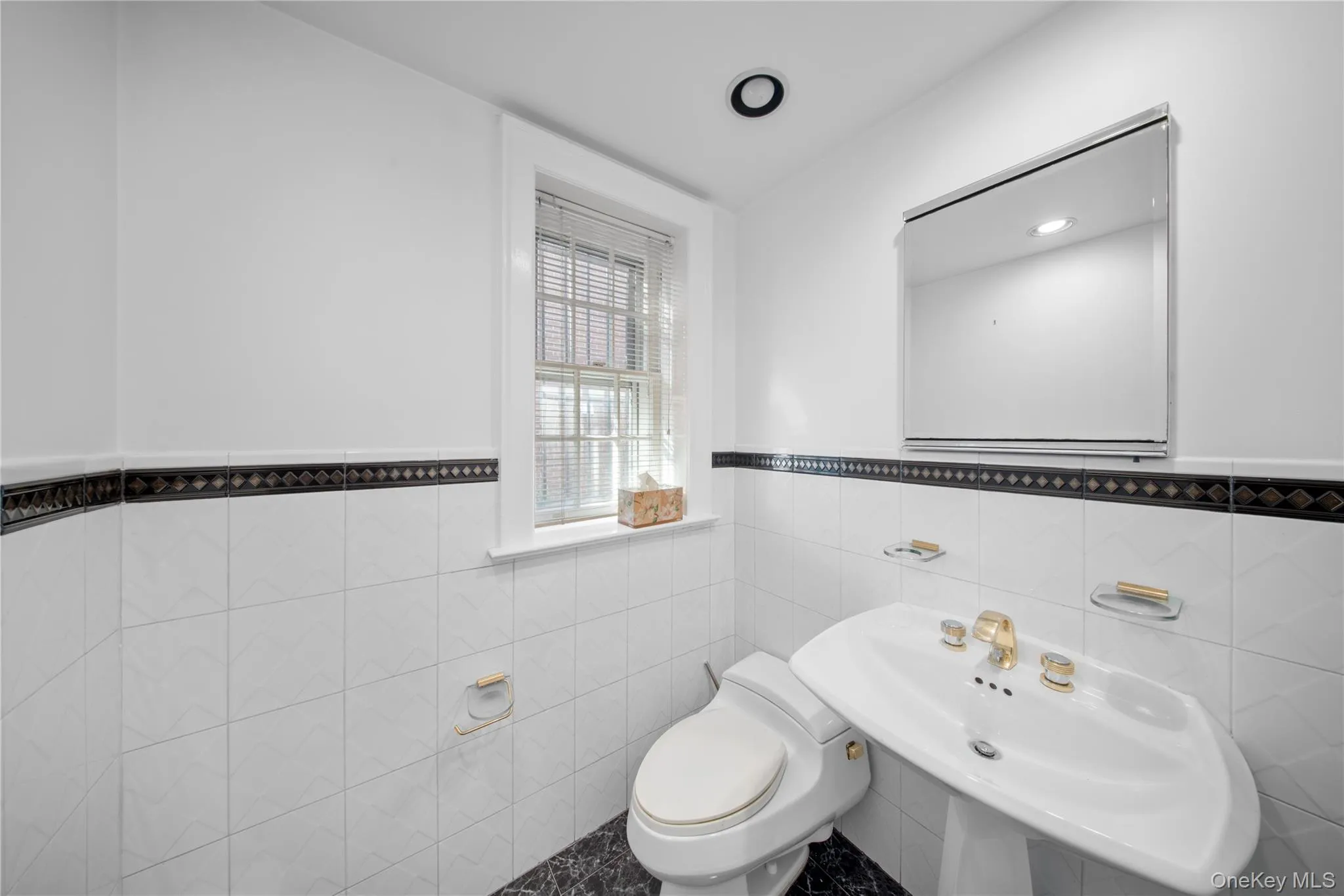 6954 Dartmouth Street, New York, NY, 6 Bedrooms Bedrooms, 12 Rooms Rooms,4 BathroomsBathrooms,Residential,For Rent,Dartmouth,0,980926 6954 Dartmouth Street, New York, NY, 6 Bedrooms Bedrooms, 12 Rooms Rooms,4 BathroomsBathrooms,Residential,For Rent,Dartmouth,0,980926