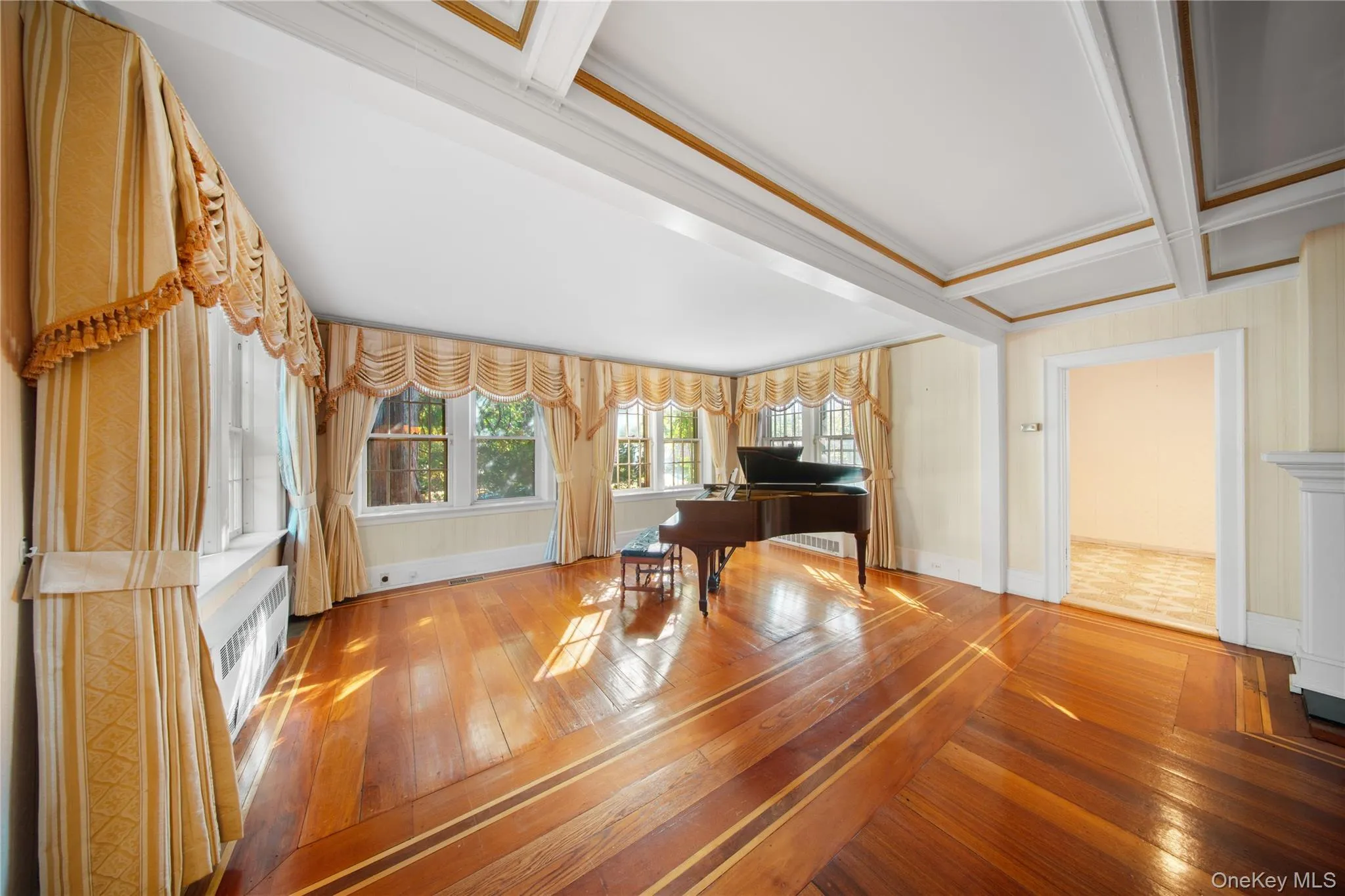 6954 Dartmouth Street, New York, NY, 6 Bedrooms Bedrooms, 12 Rooms Rooms,4 BathroomsBathrooms,Residential,For Rent,Dartmouth,0,980926 6954 Dartmouth Street, New York, NY, 6 Bedrooms Bedrooms, 12 Rooms Rooms,4 BathroomsBathrooms,Residential,For Rent,Dartmouth,0,980926