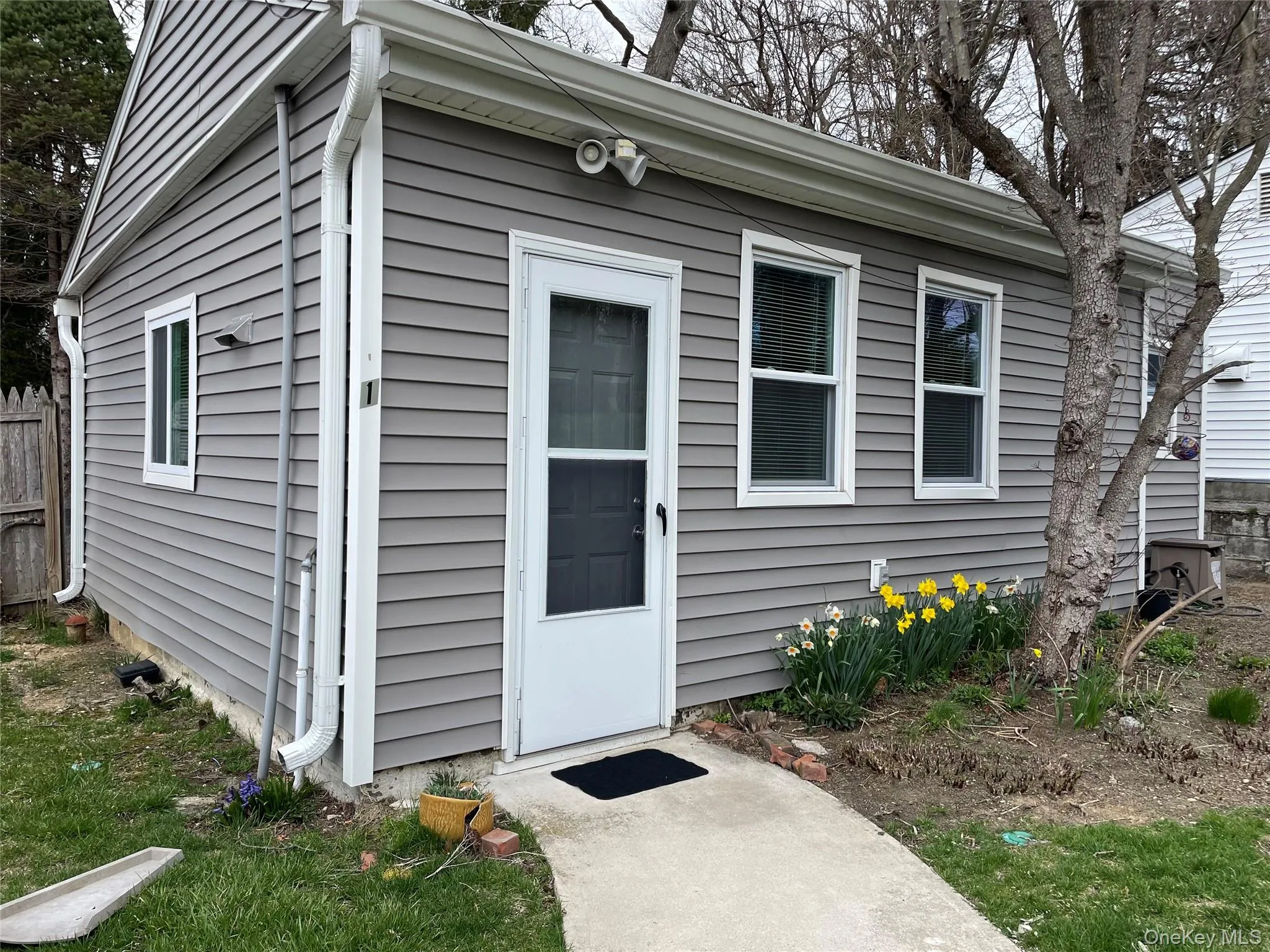 107 Berkshire Drive, Brookhaven, NY, 4 Rooms Rooms,1 BathroomBathrooms,Residential Lease,For Rent,Berkshire,0,980956 107 Berkshire Drive, Brookhaven, NY, 4 Rooms Rooms,1 BathroomBathrooms,Residential Lease,For Rent,Berkshire,0,980956