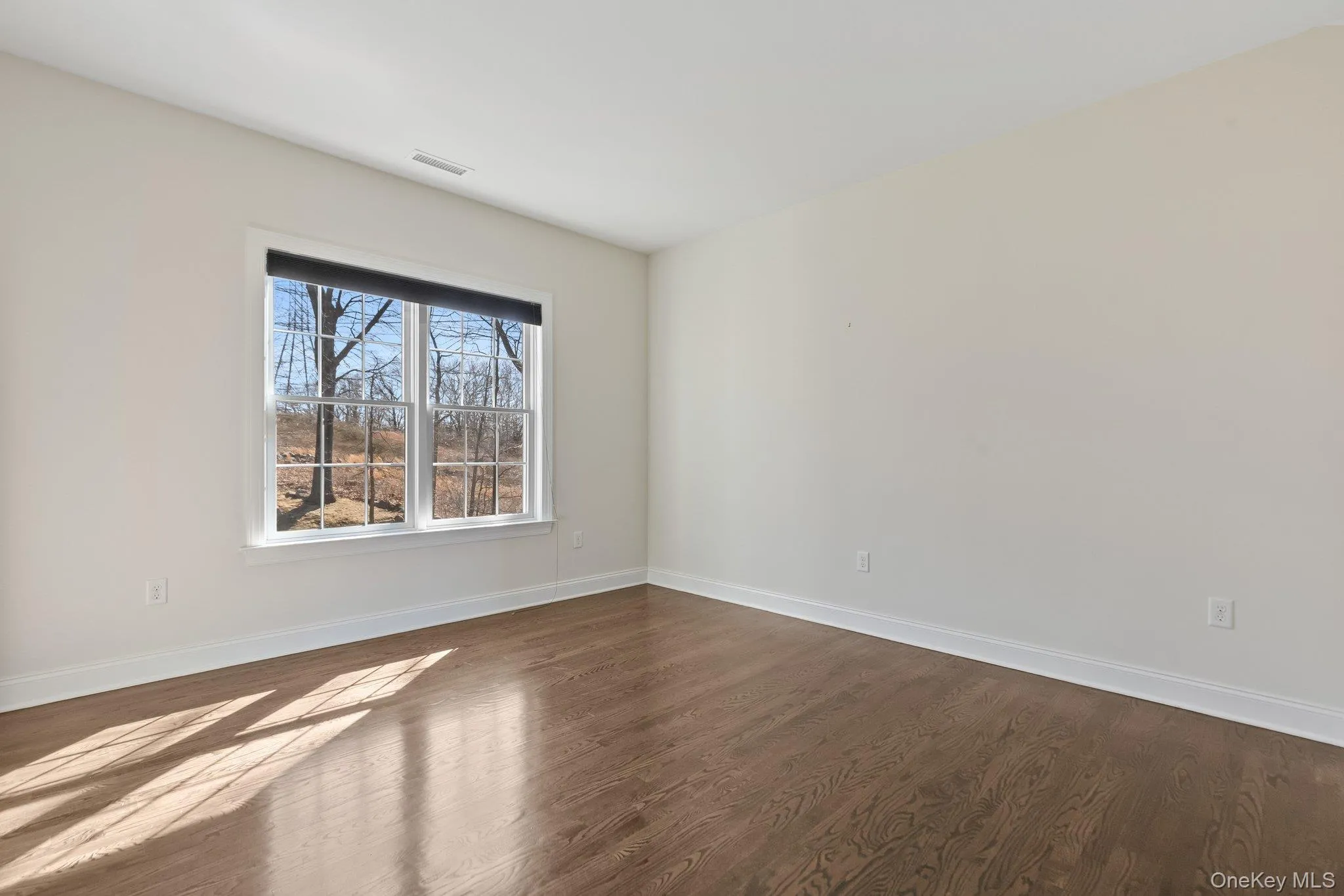 11 Fraydun Lane, Eastchester, NY, 5 Bedrooms Bedrooms, 11 Rooms Rooms,5 BathroomsBathrooms,Residential Lease,For Rent,Fraydun,0,980967 11 Fraydun Lane, Eastchester, NY, 5 Bedrooms Bedrooms, 11 Rooms Rooms,5 BathroomsBathrooms,Residential Lease,For Rent,Fraydun,0,980967