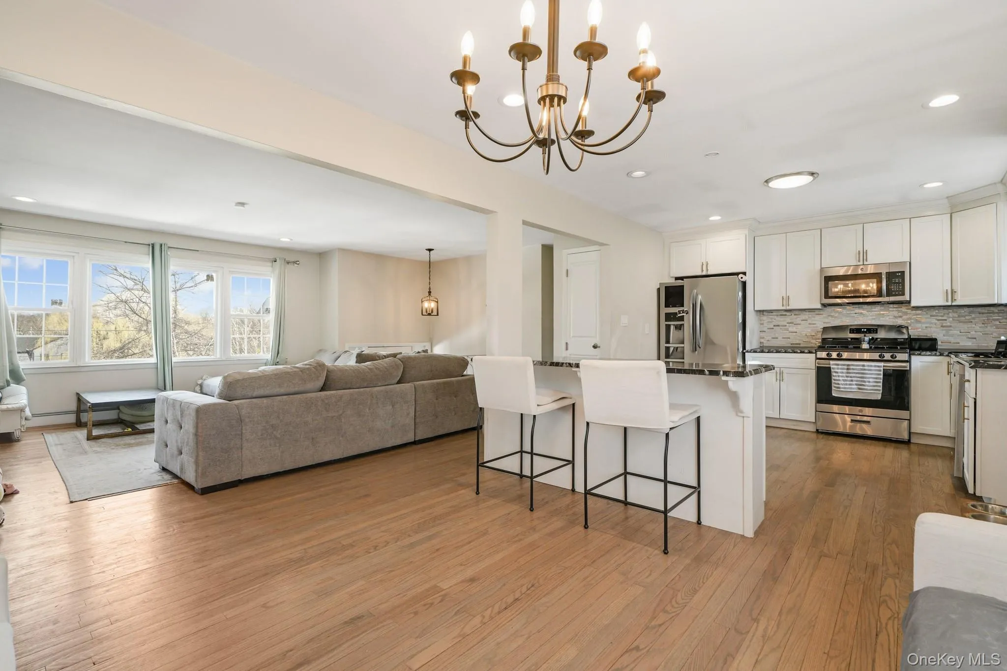 14 Dickinson Avenue, Clarkstown, NY, 4 Bedrooms Bedrooms, 10 Rooms Rooms,2 BathroomsBathrooms,Residential Sale,For Rent,Dickinson,0,980982 14 Dickinson Avenue, Clarkstown, NY, 4 Bedrooms Bedrooms, 10 Rooms Rooms,2 BathroomsBathrooms,Residential Sale,For Rent,Dickinson,0,980982