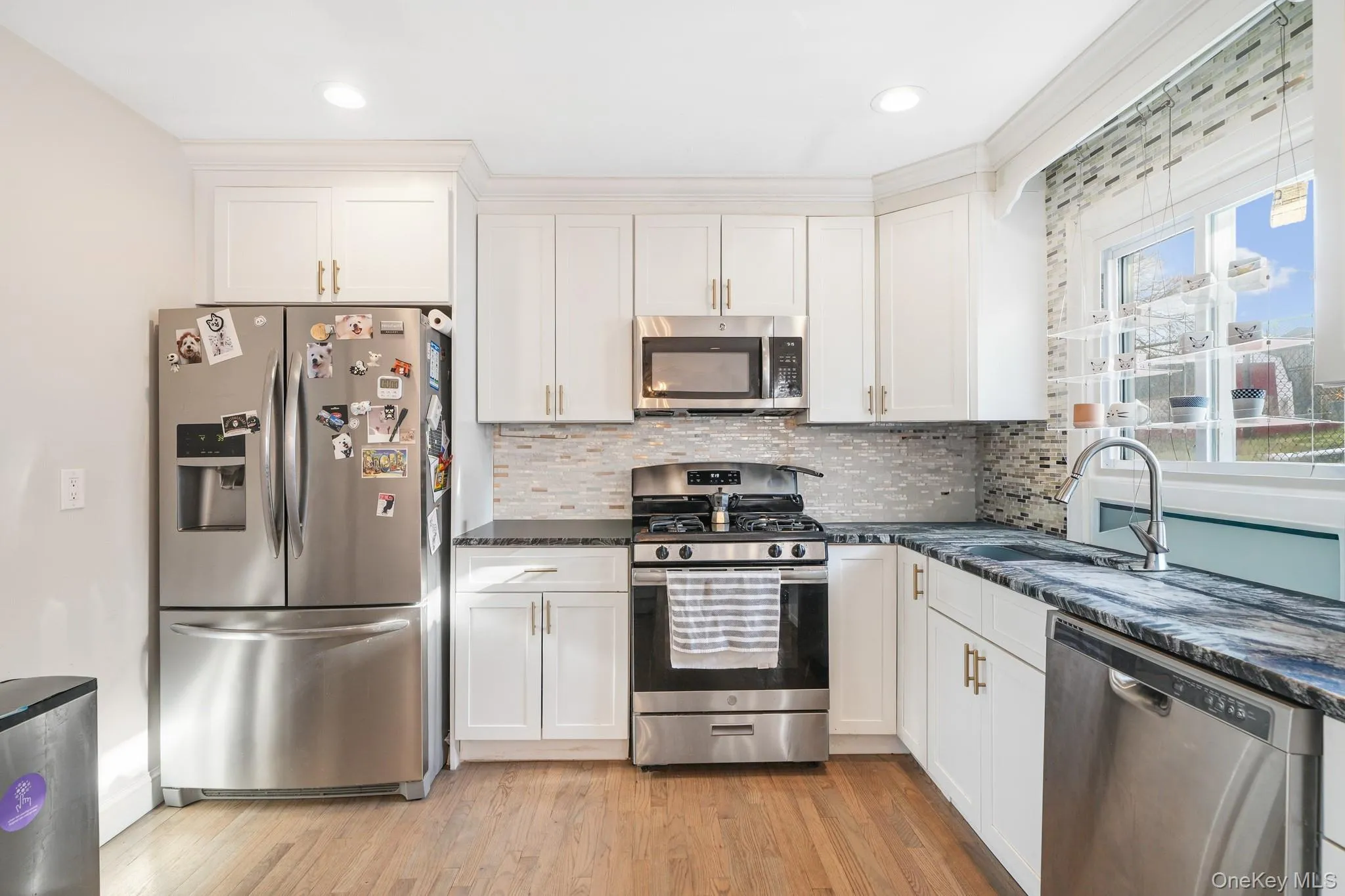 14 Dickinson Avenue, Clarkstown, NY, 4 Bedrooms Bedrooms, 10 Rooms Rooms,2 BathroomsBathrooms,Residential Sale,For Rent,Dickinson,0,980982 14 Dickinson Avenue, Clarkstown, NY, 4 Bedrooms Bedrooms, 10 Rooms Rooms,2 BathroomsBathrooms,Residential Sale,For Rent,Dickinson,0,980982
