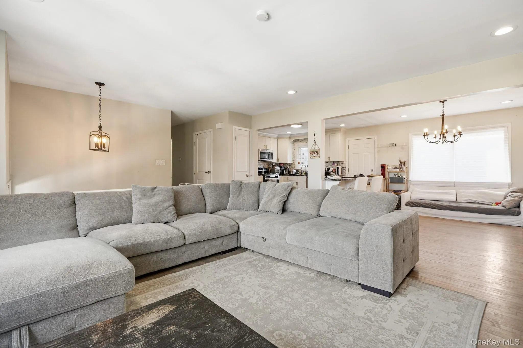 14 Dickinson Avenue, Clarkstown, NY, 4 Bedrooms Bedrooms, 10 Rooms Rooms,2 BathroomsBathrooms,Residential Sale,For Rent,Dickinson,0,980982 14 Dickinson Avenue, Clarkstown, NY, 4 Bedrooms Bedrooms, 10 Rooms Rooms,2 BathroomsBathrooms,Residential Sale,For Rent,Dickinson,0,980982