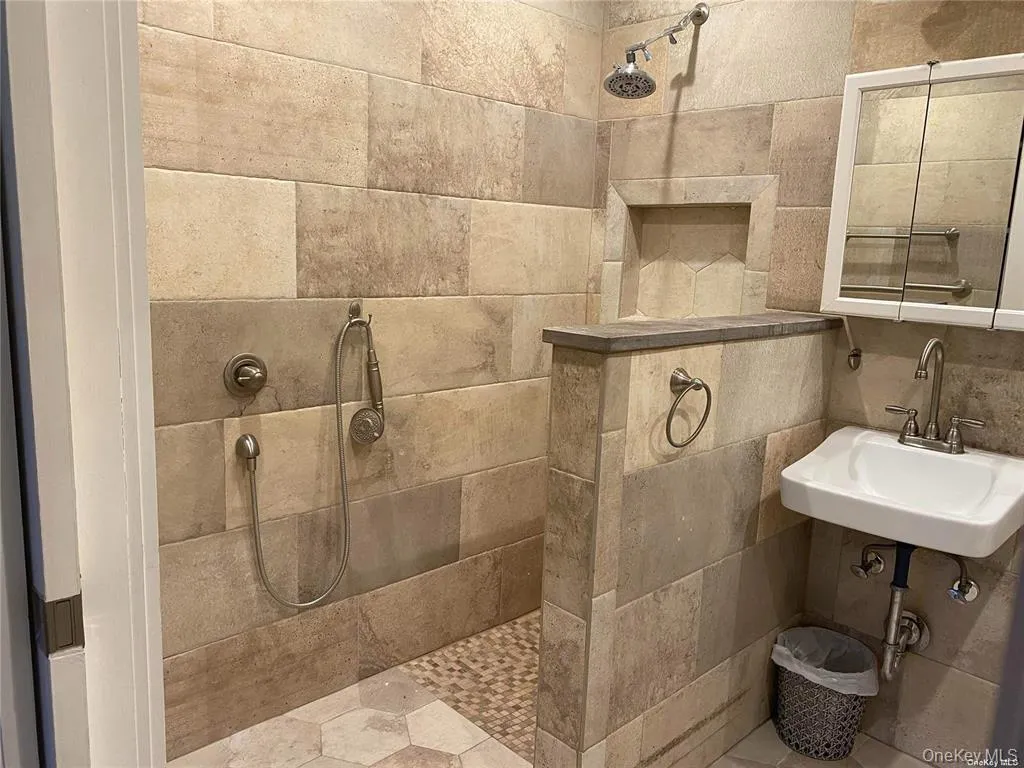 389 Clubhouse Court, Brookhaven, NY, 2 Bedrooms Bedrooms, 4 Rooms Rooms,2 BathroomsBathrooms,Residential Lease,For Rent,Clubhouse,0,981000 389 Clubhouse Court, Brookhaven, NY, 2 Bedrooms Bedrooms, 4 Rooms Rooms,2 BathroomsBathrooms,Residential Lease,For Rent,Clubhouse,0,981000