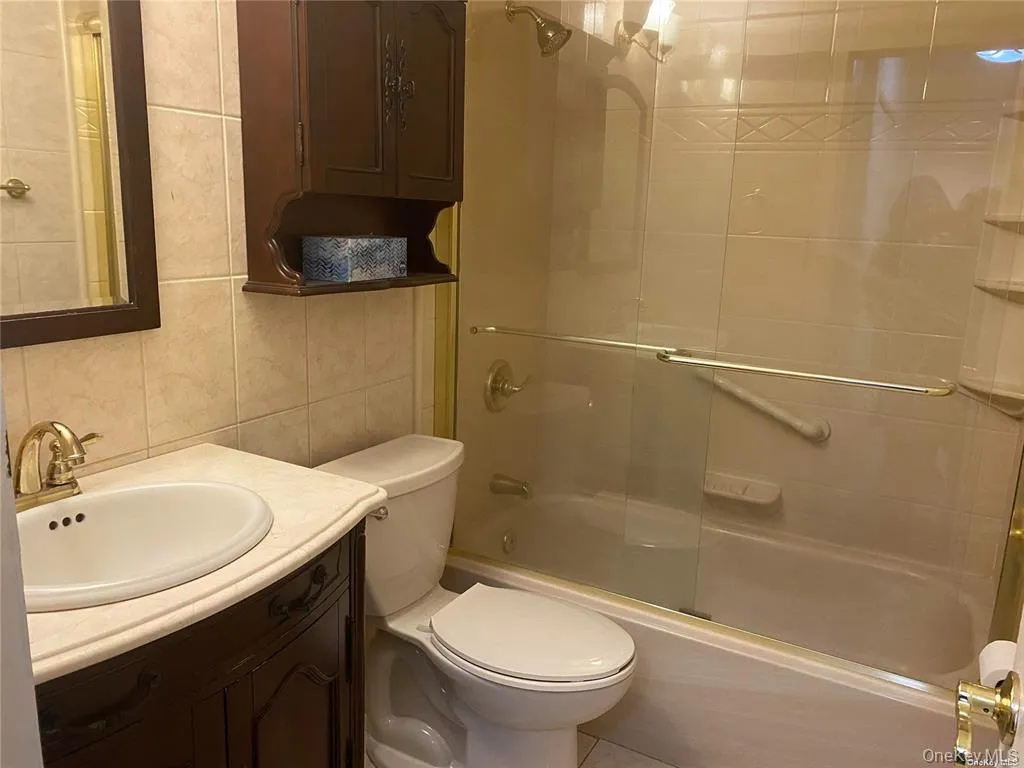 389 Clubhouse Court, Brookhaven, NY, 2 Bedrooms Bedrooms, 4 Rooms Rooms,2 BathroomsBathrooms,Residential Lease,For Rent,Clubhouse,0,981000 389 Clubhouse Court, Brookhaven, NY, 2 Bedrooms Bedrooms, 4 Rooms Rooms,2 BathroomsBathrooms,Residential Lease,For Rent,Clubhouse,0,981000