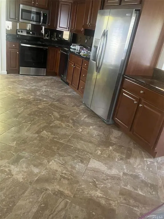 389 Clubhouse Court, Brookhaven, NY, 2 Bedrooms Bedrooms, 4 Rooms Rooms,2 BathroomsBathrooms,Residential Lease,For Rent,Clubhouse,0,981000 389 Clubhouse Court, Brookhaven, NY, 2 Bedrooms Bedrooms, 4 Rooms Rooms,2 BathroomsBathrooms,Residential Lease,For Rent,Clubhouse,0,981000