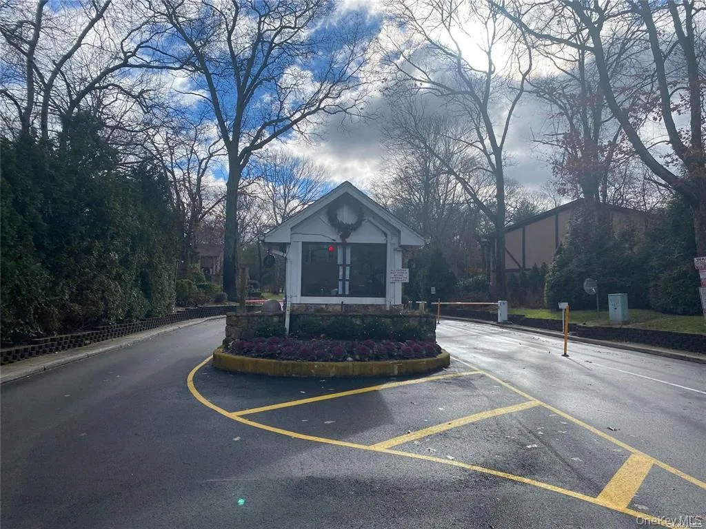 389 Clubhouse Court, Brookhaven, NY, 2 Bedrooms Bedrooms, 4 Rooms Rooms,2 BathroomsBathrooms,Residential Lease,For Rent,Clubhouse,0,981000 389 Clubhouse Court, Brookhaven, NY, 2 Bedrooms Bedrooms, 4 Rooms Rooms,2 BathroomsBathrooms,Residential Lease,For Rent,Clubhouse,0,981000