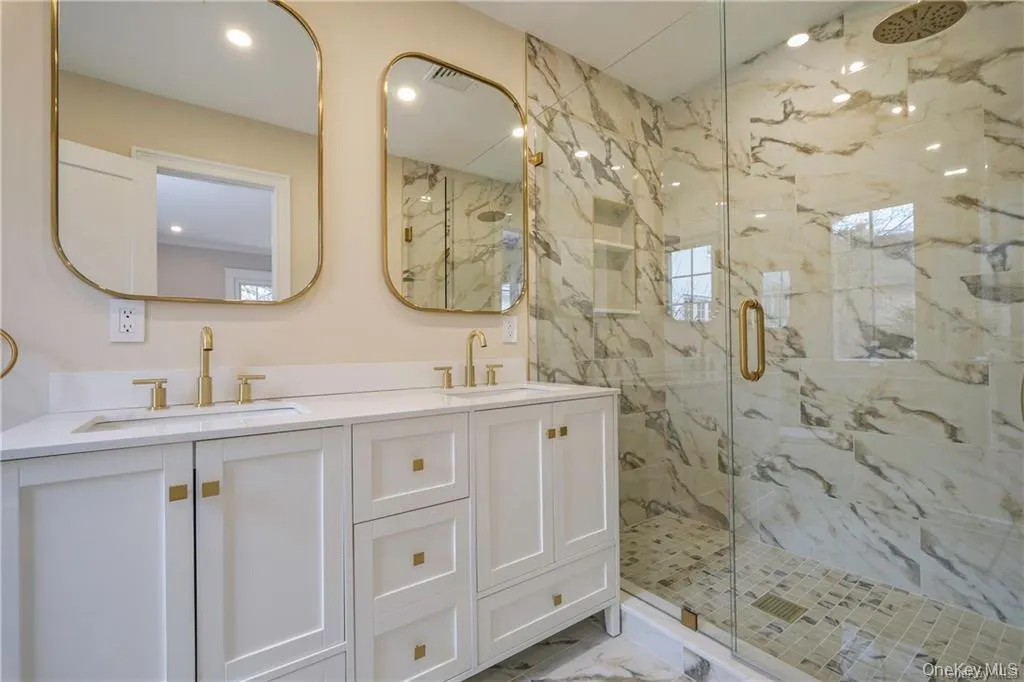 38 Sagamore Road, Eastchester, NY, 6 Bedrooms Bedrooms, 9 Rooms Rooms,3 BathroomsBathrooms,Residential Lease,For Rent,Sagamore,0,981001 38 Sagamore Road, Eastchester, NY, 6 Bedrooms Bedrooms, 9 Rooms Rooms,3 BathroomsBathrooms,Residential Lease,For Rent,Sagamore,0,981001