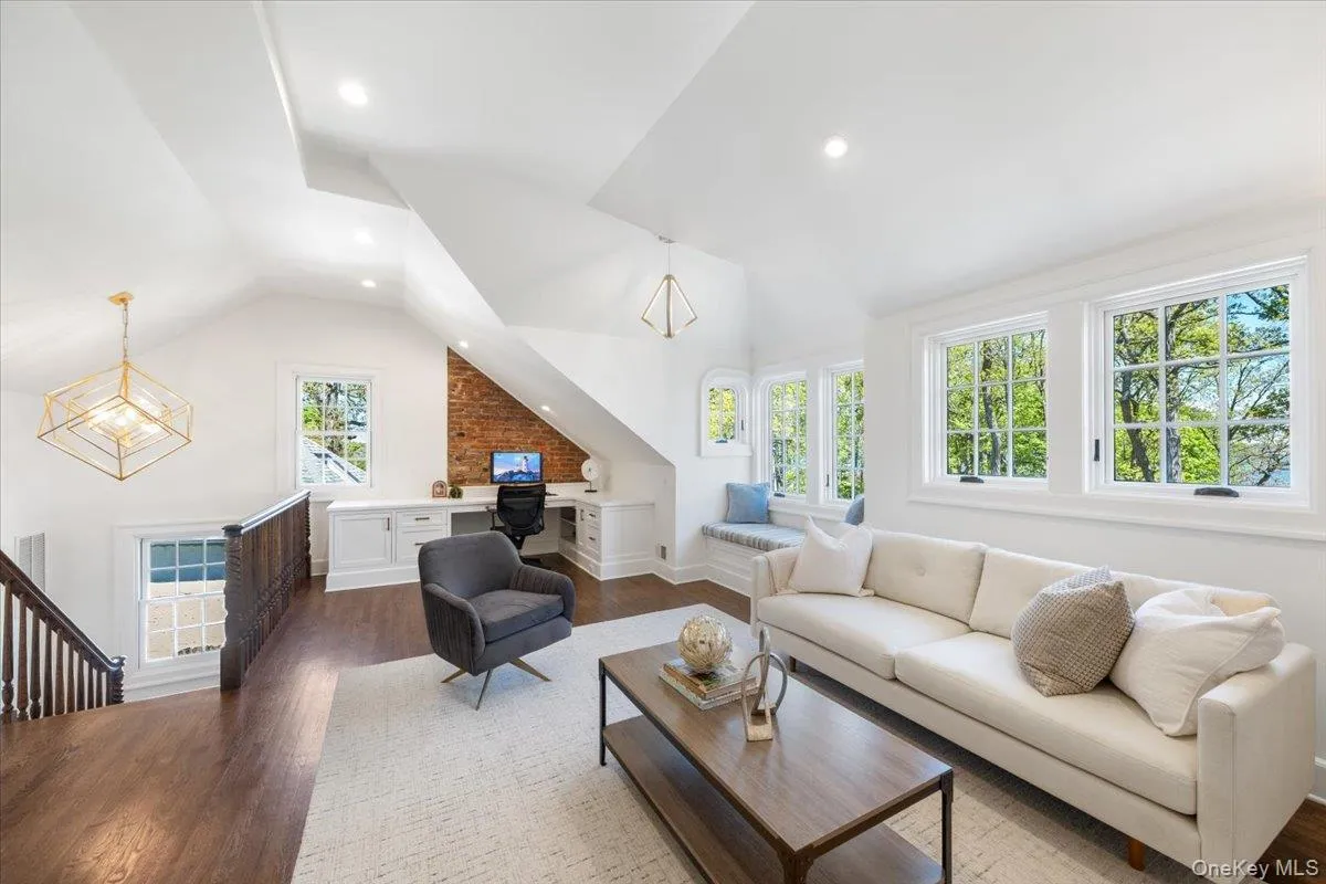 56 Park Avenue, Mamaroneck, NY, 5 Bedrooms Bedrooms, 11 Rooms Rooms,5 BathroomsBathrooms,Residential,For Rent,Park,0,981012 56 Park Avenue, Mamaroneck, NY, 5 Bedrooms Bedrooms, 11 Rooms Rooms,5 BathroomsBathrooms,Residential,For Rent,Park,0,981012