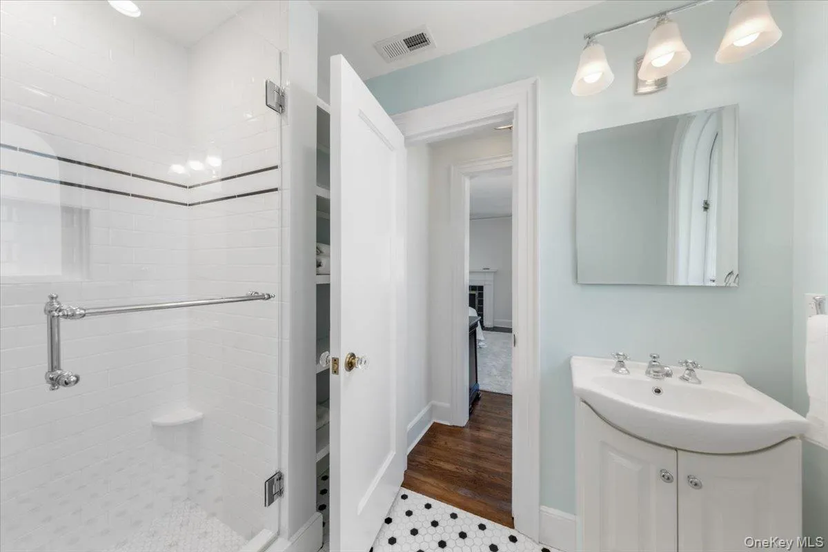 56 Park Avenue, Mamaroneck, NY, 5 Bedrooms Bedrooms, 11 Rooms Rooms,5 BathroomsBathrooms,Residential,For Rent,Park,0,981012 56 Park Avenue, Mamaroneck, NY, 5 Bedrooms Bedrooms, 11 Rooms Rooms,5 BathroomsBathrooms,Residential,For Rent,Park,0,981012