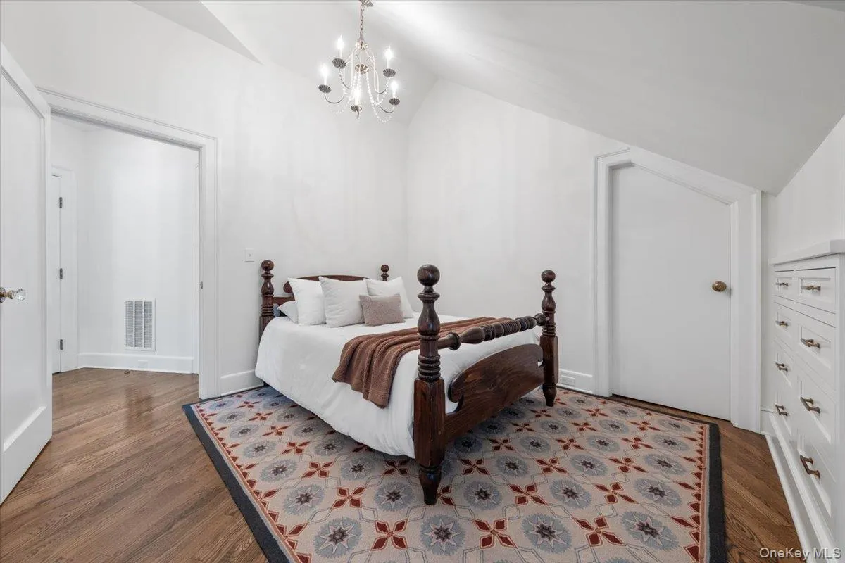 56 Park Avenue, Mamaroneck, NY, 5 Bedrooms Bedrooms, 11 Rooms Rooms,5 BathroomsBathrooms,Residential,For Rent,Park,0,981012 56 Park Avenue, Mamaroneck, NY, 5 Bedrooms Bedrooms, 11 Rooms Rooms,5 BathroomsBathrooms,Residential,For Rent,Park,0,981012