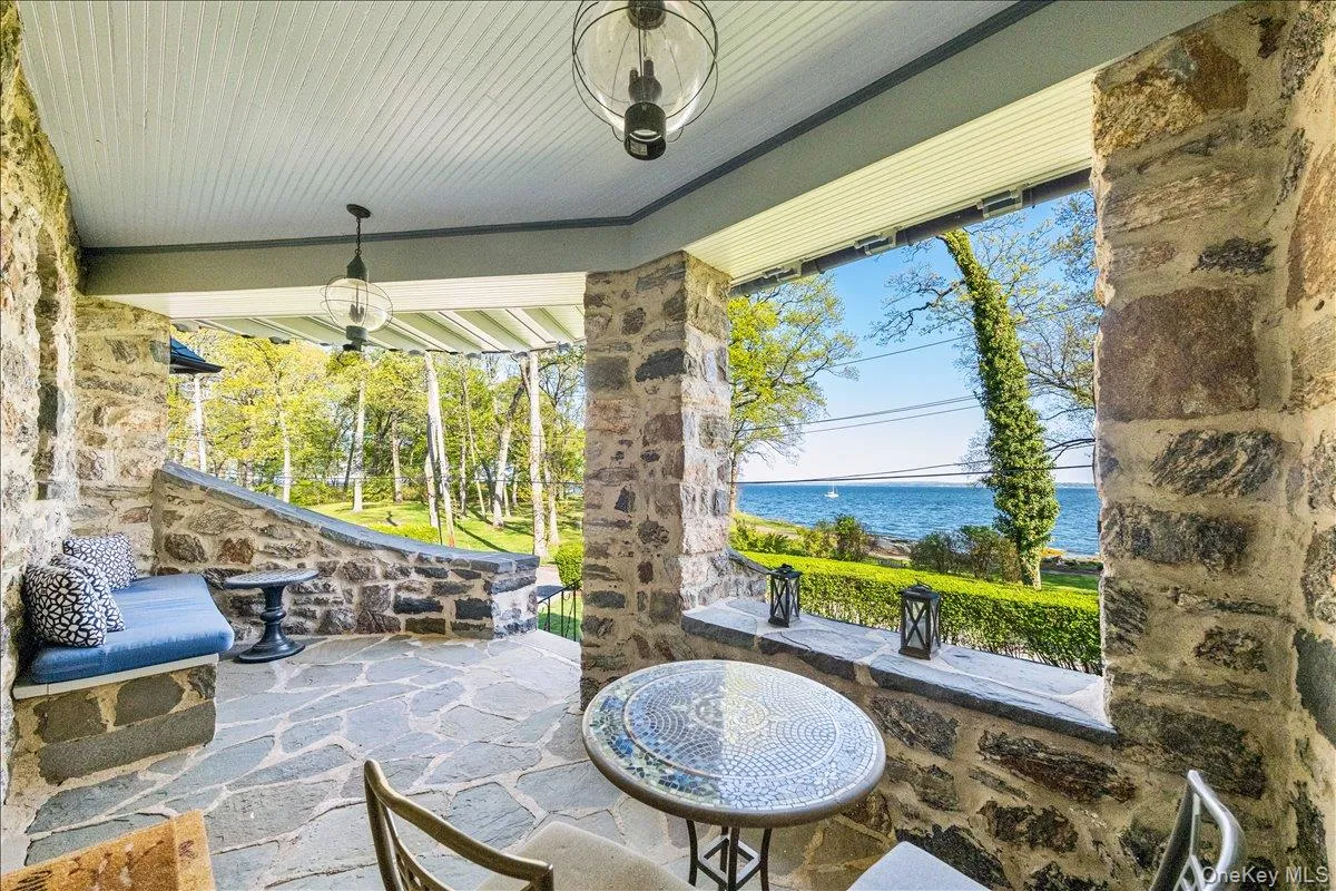 56 Park Avenue, Mamaroneck, NY, 5 Bedrooms Bedrooms, 11 Rooms Rooms,5 BathroomsBathrooms,Residential,For Rent,Park,0,981012 56 Park Avenue, Mamaroneck, NY, 5 Bedrooms Bedrooms, 11 Rooms Rooms,5 BathroomsBathrooms,Residential,For Rent,Park,0,981012