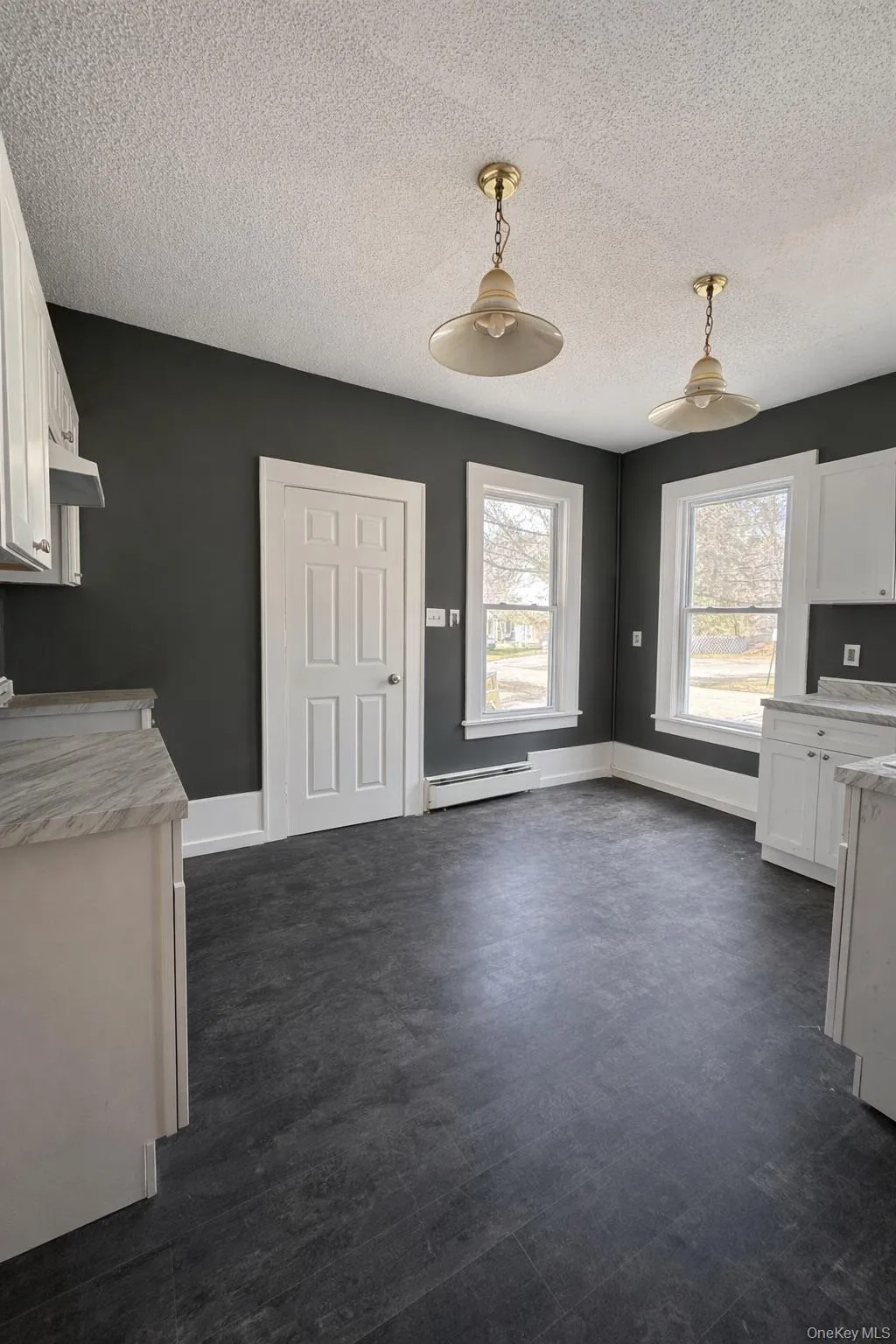 440 Main Street, Liberty, NY, 2 Bedrooms Bedrooms, 4 Rooms Rooms,1 BathroomBathrooms,Residential Lease,For Rent,Main,0,981039 440 Main Street, Liberty, NY, 2 Bedrooms Bedrooms, 4 Rooms Rooms,1 BathroomBathrooms,Residential Lease,For Rent,Main,0,981039