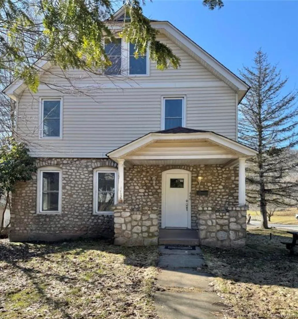 440 Main Street, Liberty, NY, 2 Bedrooms Bedrooms, 4 Rooms Rooms,1 BathroomBathrooms,Residential Lease,For Rent,Main,0,981039 440 Main Street, Liberty, NY, 2 Bedrooms Bedrooms, 4 Rooms Rooms,1 BathroomBathrooms,Residential Lease,For Rent,Main,0,981039