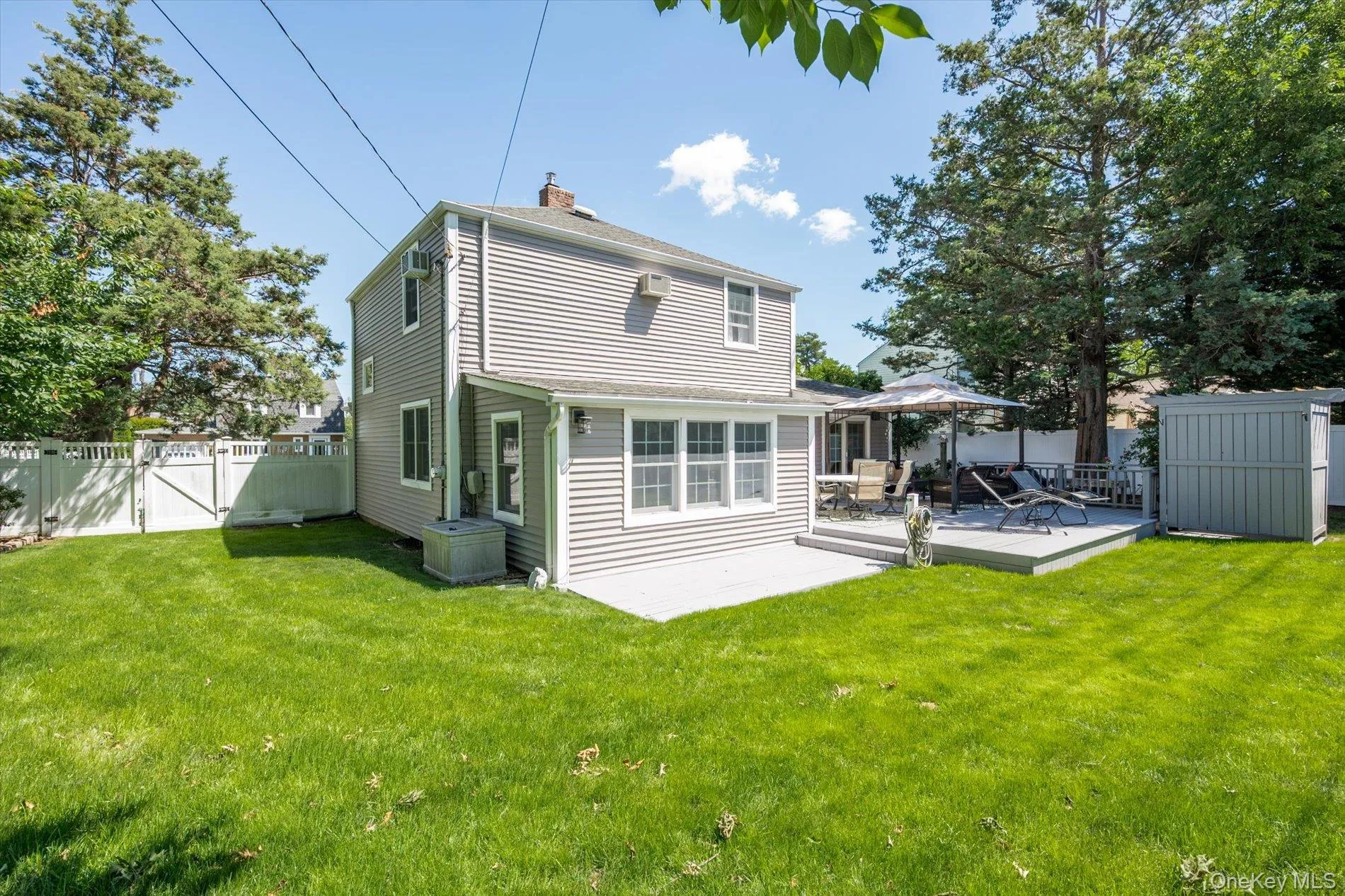 84 Earl Street, North Hempstead, NY, 3 Bedrooms Bedrooms, 8 Rooms Rooms,1 BathroomBathrooms,Residential,For Rent,Earl,0,981050 84 Earl Street, North Hempstead, NY, 3 Bedrooms Bedrooms, 8 Rooms Rooms,1 BathroomBathrooms,Residential,For Rent,Earl,0,981050