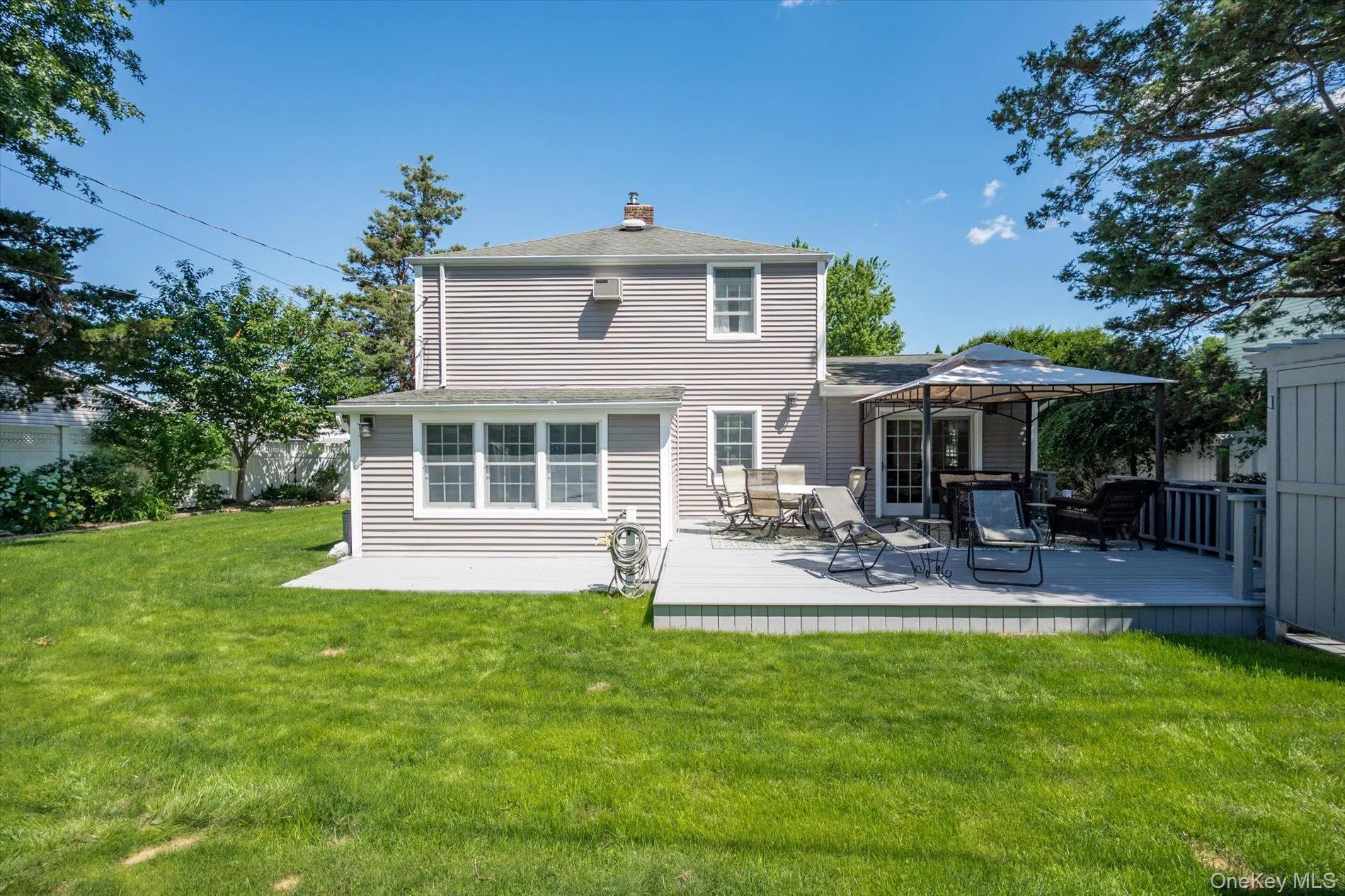 84 Earl Street, North Hempstead, NY, 3 Bedrooms Bedrooms, 8 Rooms Rooms,1 BathroomBathrooms,Residential,For Rent,Earl,0,981050 84 Earl Street, North Hempstead, NY, 3 Bedrooms Bedrooms, 8 Rooms Rooms,1 BathroomBathrooms,Residential,For Rent,Earl,0,981050
