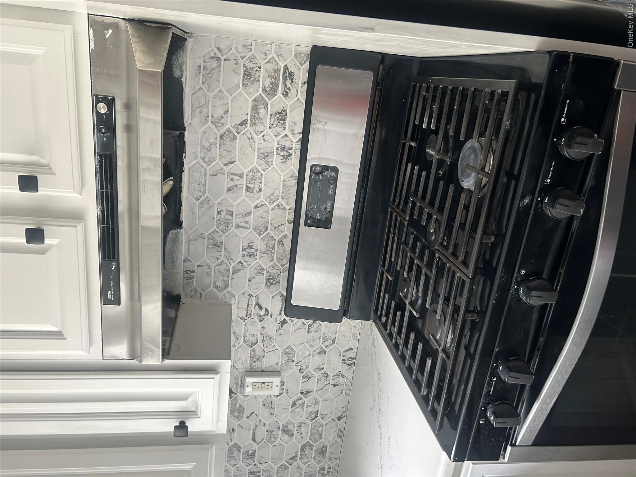 594 East 38th Street, New York, NY, 3 Bedrooms Bedrooms, 7 Rooms Rooms,1 BathroomBathrooms,Residential Lease,For Rent,East 38th Street,0,981053 594 East 38th Street, New York, NY, 3 Bedrooms Bedrooms, 7 Rooms Rooms,1 BathroomBathrooms,Residential Lease,For Rent,East 38th Street,0,981053