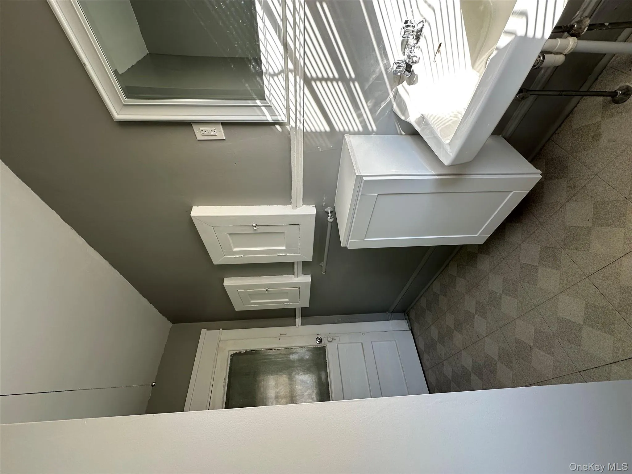 9 Elizabeth Street, Port Jervis, NY, 2 Bedrooms Bedrooms, 4 Rooms Rooms,1 BathroomBathrooms,Residential Lease,For Rent,Elizabeth,0,981054 9 Elizabeth Street, Port Jervis, NY, 2 Bedrooms Bedrooms, 4 Rooms Rooms,1 BathroomBathrooms,Residential Lease,For Rent,Elizabeth,0,981054