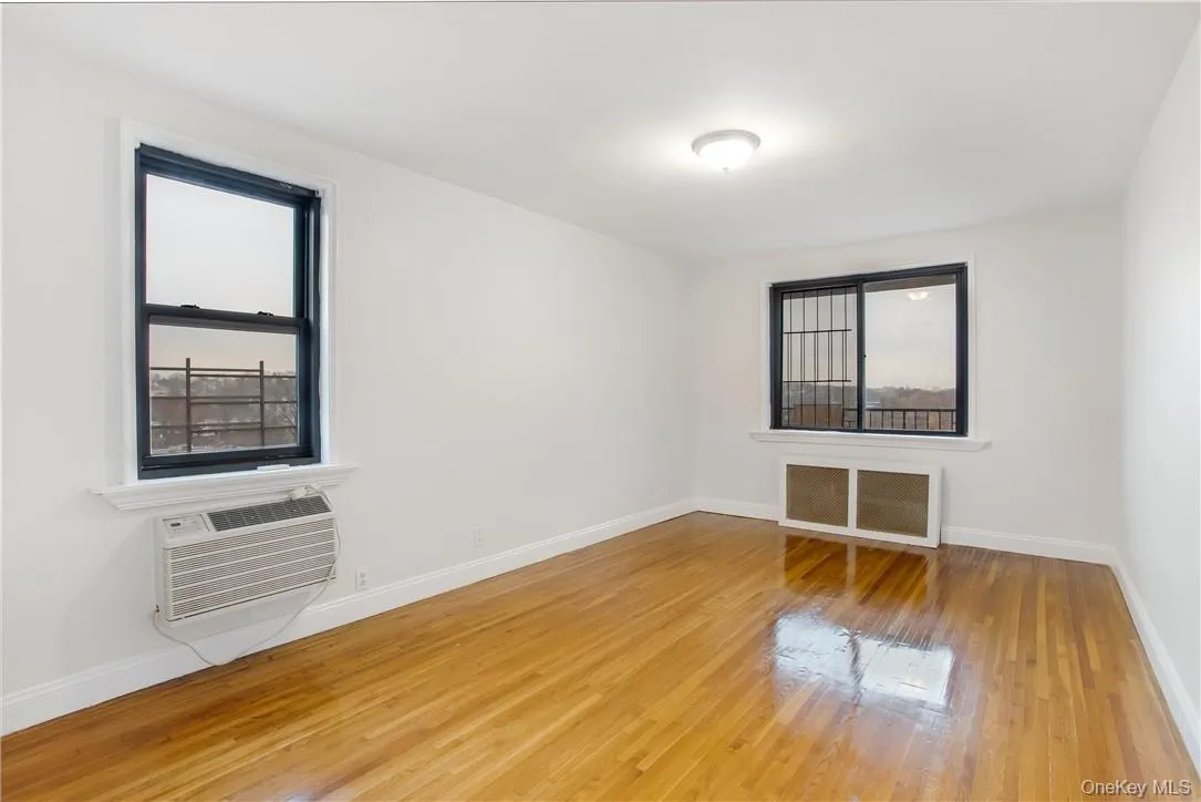 411 Bronx River Road, Yonkers, NY, 2 Bedrooms Bedrooms, 5 Rooms Rooms,2 BathroomsBathrooms,Residential Lease,For Rent,Bronx River,0,981062 411 Bronx River Road, Yonkers, NY, 2 Bedrooms Bedrooms, 5 Rooms Rooms,2 BathroomsBathrooms,Residential Lease,For Rent,Bronx River,0,981062