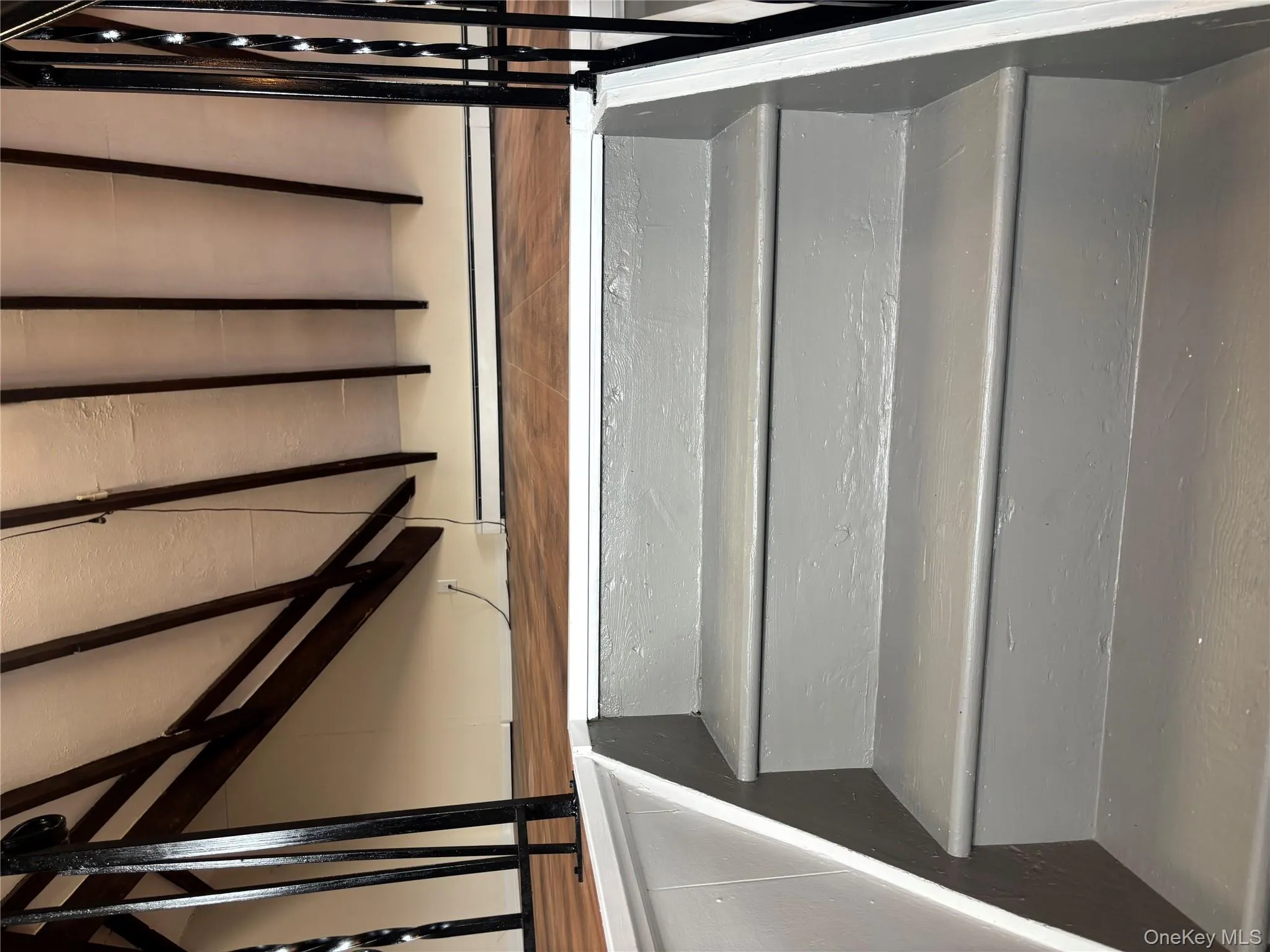 19 Garfield Place, Hempstead, NY, 2 Bedrooms Bedrooms, 6 Rooms Rooms,1 BathroomBathrooms,Residential Lease,For Rent,Garfield,0,981073 19 Garfield Place, Hempstead, NY, 2 Bedrooms Bedrooms, 6 Rooms Rooms,1 BathroomBathrooms,Residential Lease,For Rent,Garfield,0,981073