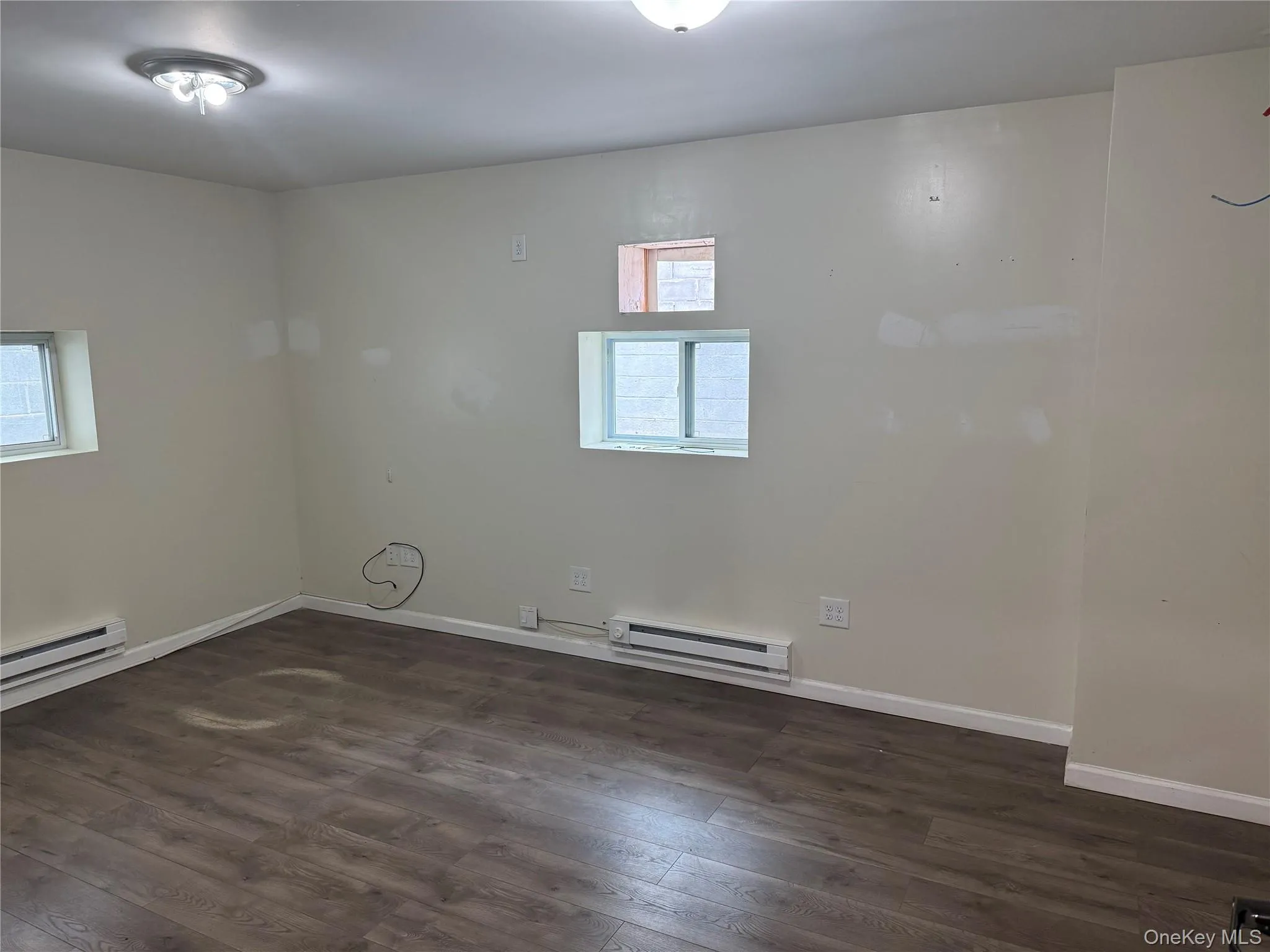 11 Wheelock Avenue, Hempstead, NY, ,Commercial Lease,For Rent,Wheelock,0,981082 11 Wheelock Avenue, Hempstead, NY, ,Commercial Lease,For Rent,Wheelock,0,981082