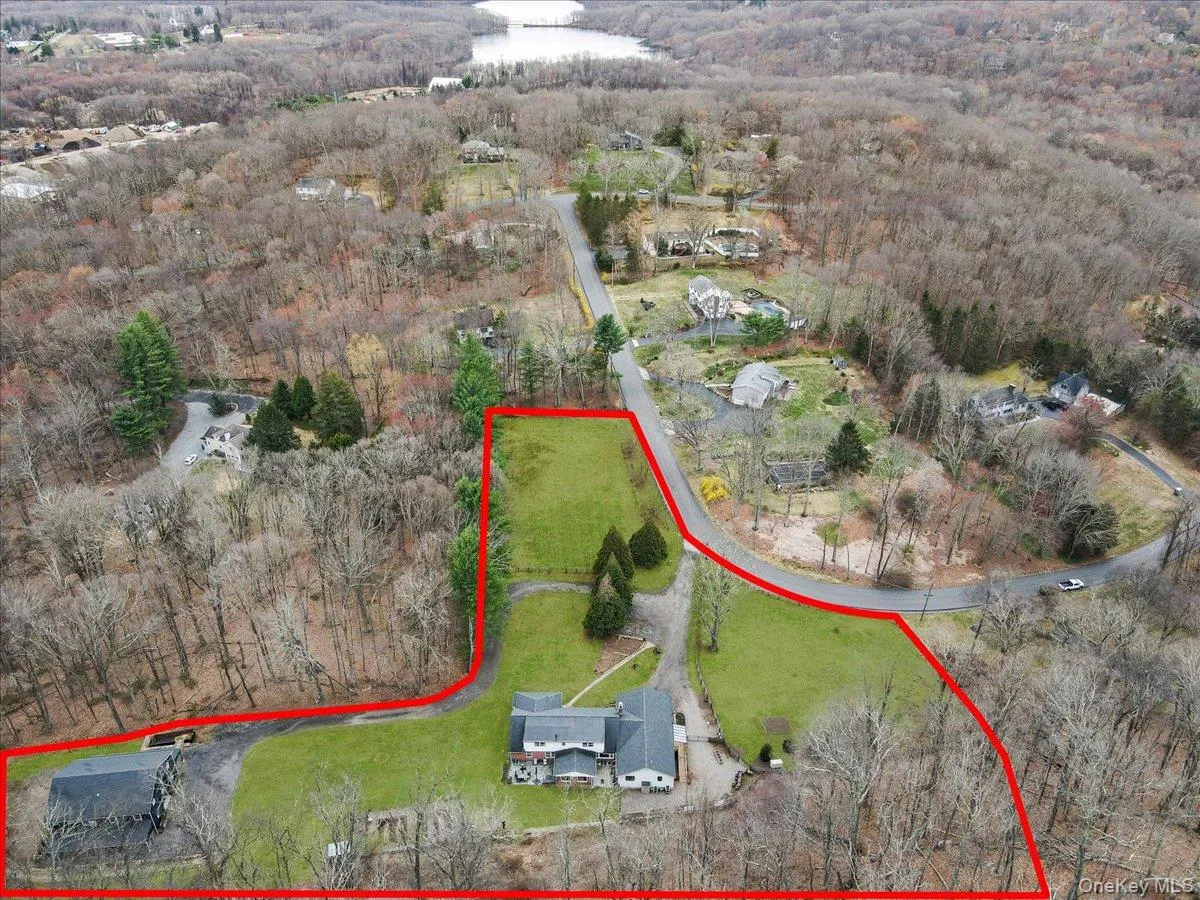 6 Annarock Drive, Somers, NY, 6 Bedrooms Bedrooms, 10 Rooms Rooms,4 BathroomsBathrooms,Residential,For Rent,Annarock,0,981087 6 Annarock Drive, Somers, NY, 6 Bedrooms Bedrooms, 10 Rooms Rooms,4 BathroomsBathrooms,Residential,For Rent,Annarock,0,981087