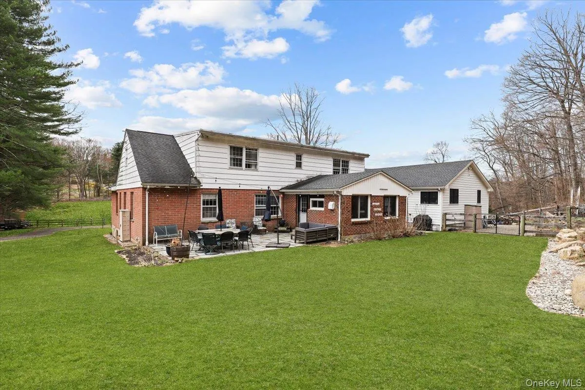 6 Annarock Drive, Somers, NY, 6 Bedrooms Bedrooms, 10 Rooms Rooms,4 BathroomsBathrooms,Residential,For Rent,Annarock,0,981087 6 Annarock Drive, Somers, NY, 6 Bedrooms Bedrooms, 10 Rooms Rooms,4 BathroomsBathrooms,Residential,For Rent,Annarock,0,981087