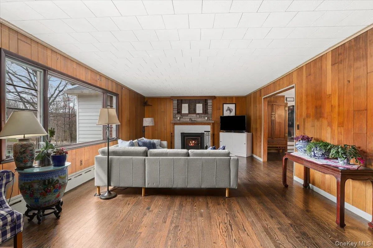 6 Annarock Drive, Somers, NY, 6 Bedrooms Bedrooms, 10 Rooms Rooms,4 BathroomsBathrooms,Residential,For Rent,Annarock,0,981087 6 Annarock Drive, Somers, NY, 6 Bedrooms Bedrooms, 10 Rooms Rooms,4 BathroomsBathrooms,Residential,For Rent,Annarock,0,981087