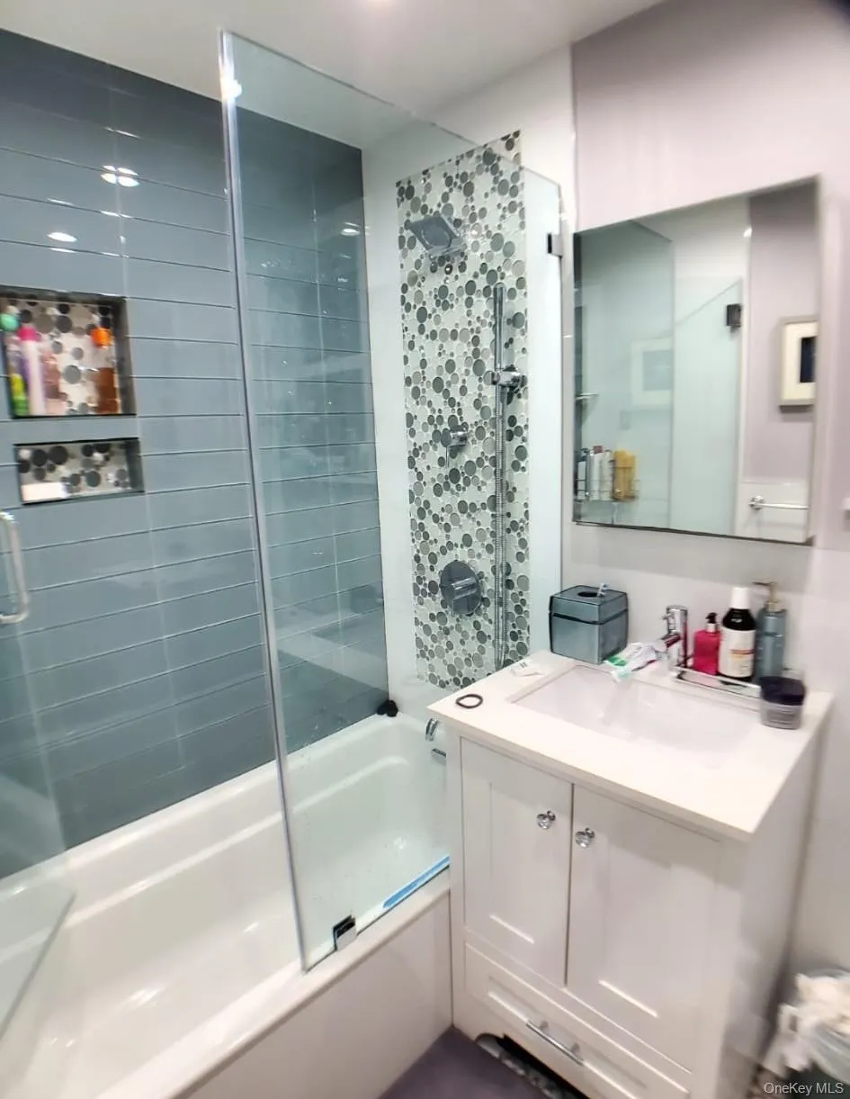 27-15 Butler Street, New York, NY, 5 Bedrooms Bedrooms, 8 Rooms Rooms,4 BathroomsBathrooms,Residential,For Rent,Butler,0,981092 27-15 Butler Street, New York, NY, 5 Bedrooms Bedrooms, 8 Rooms Rooms,4 BathroomsBathrooms,Residential,For Rent,Butler,0,981092